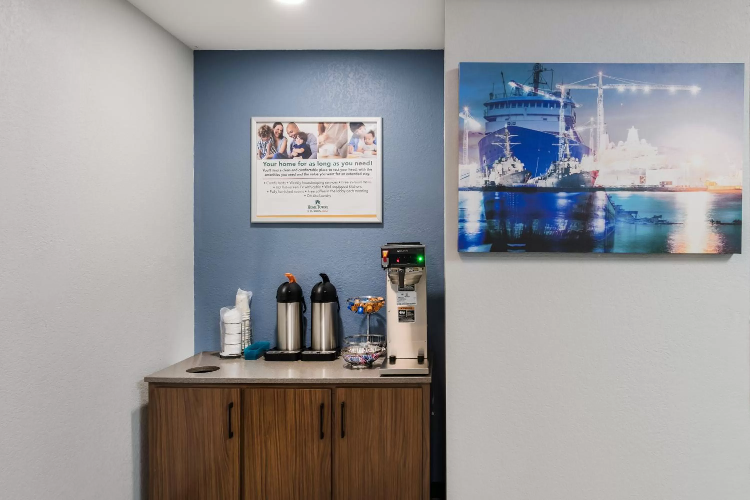 Other in HomeTowne Studios by Red Roof Newport News - Hampton West