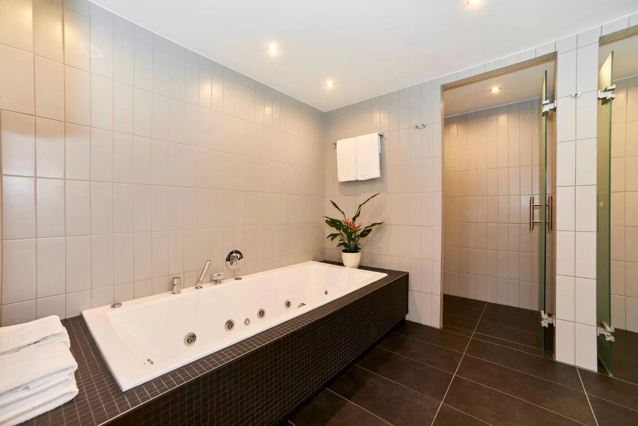 Photo of the whole room in Holiday Inn Berlin Airport - Conference Centre by IHG