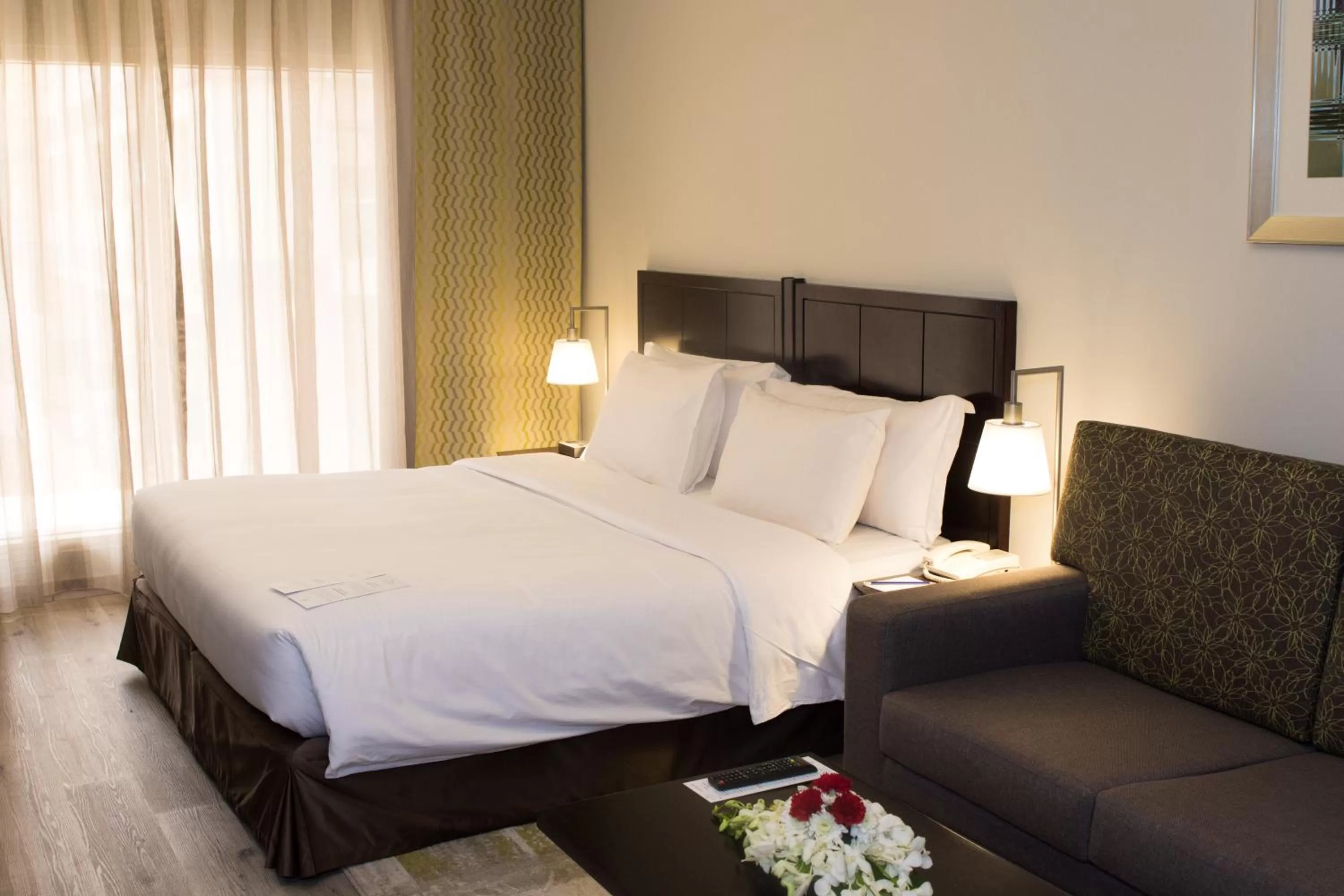 Balcony/Terrace, Bed in Savoy Crest Hotel Apartments