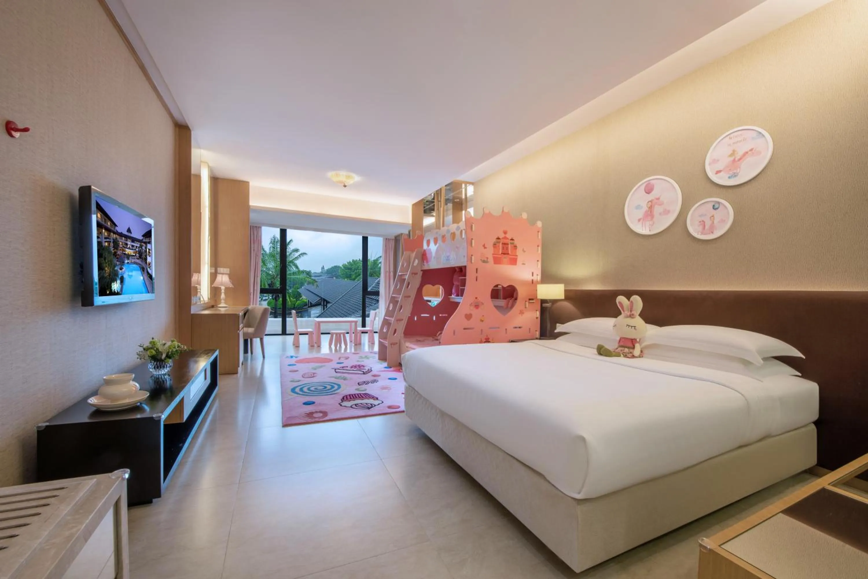 children, Bed in Mission Hills Hotel Resorts Shenzhen