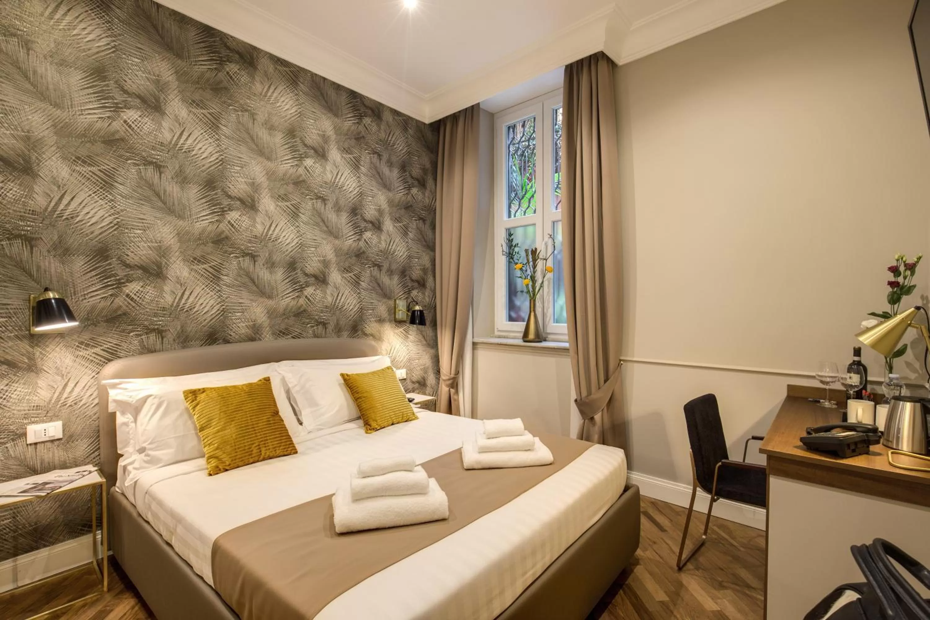 Bed in Charme Spagna Boutique Hotel