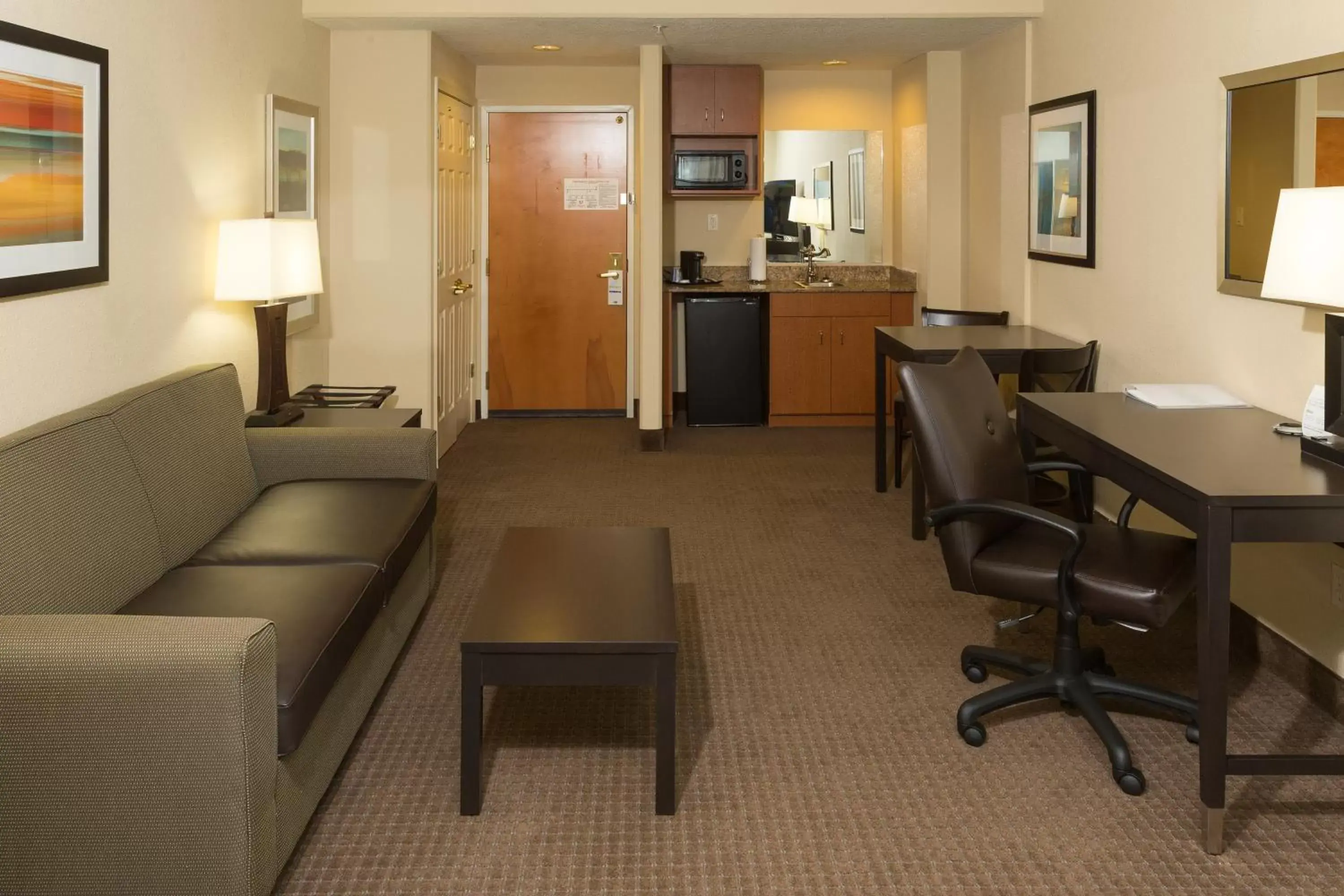 Queen Suite with Sofa Bed in Holiday Inn Express Hotel & Suites Jacksonville Airport by IHG Queen Suite with Sofa Bed in Holiday Inn Express Hotel & Suites Jacksonville Airport by IHG
