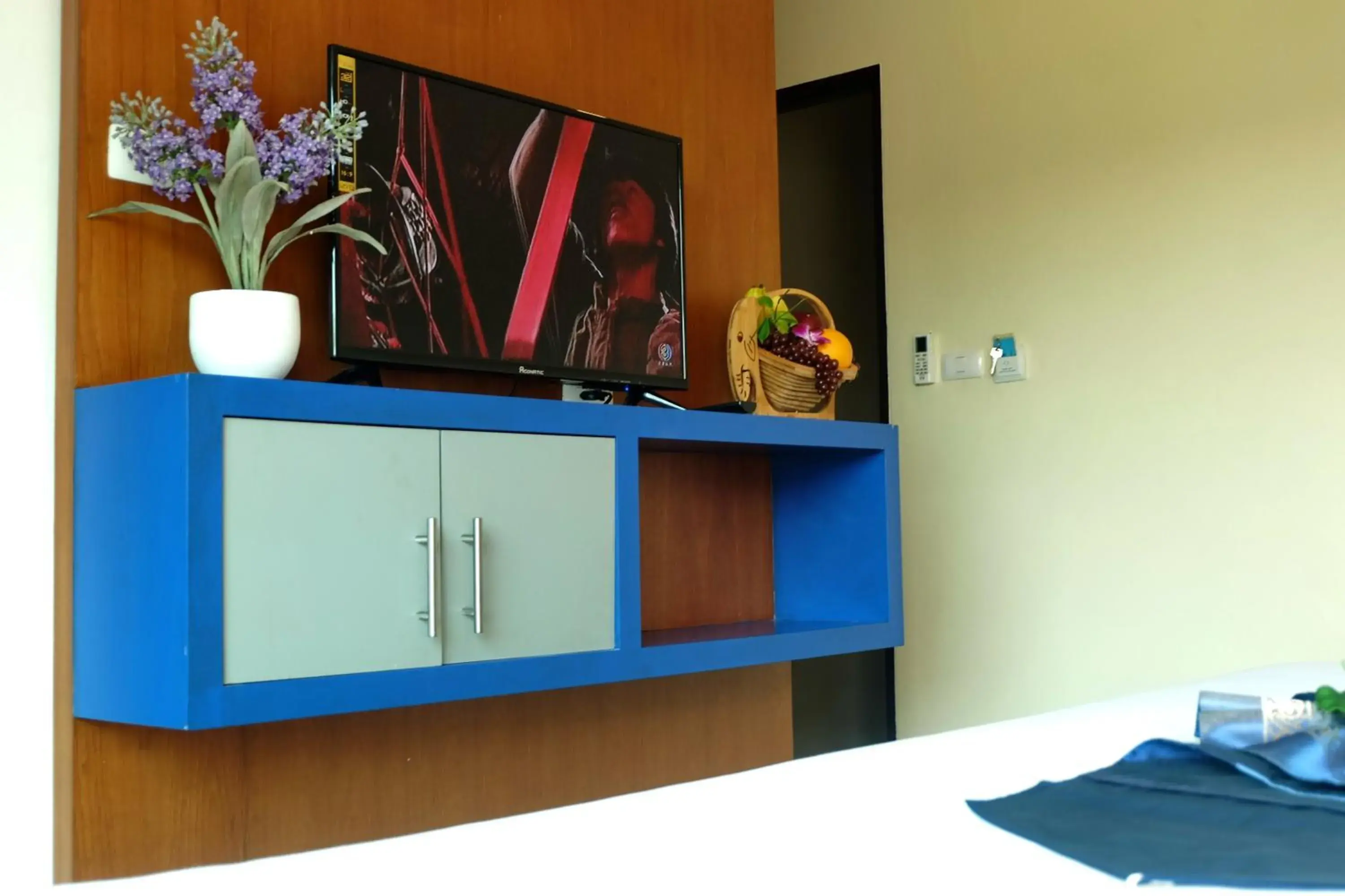 Superior Double Room with Balcony in Calypso Patong Hotel Superior Double Room with Balcony in Calypso Patong Hotel