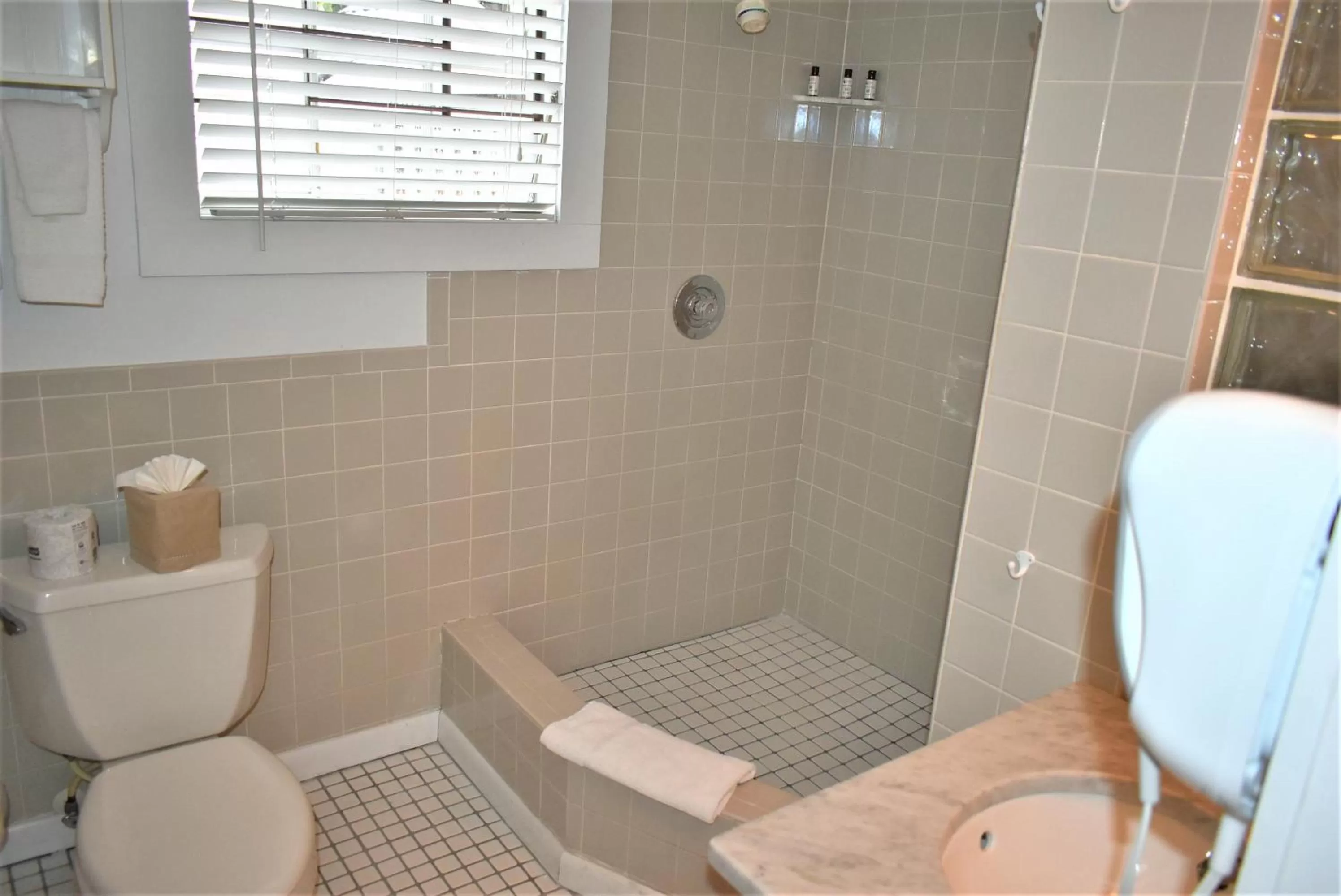 Bathroom in Simonton Court Historic Inn & Cottages