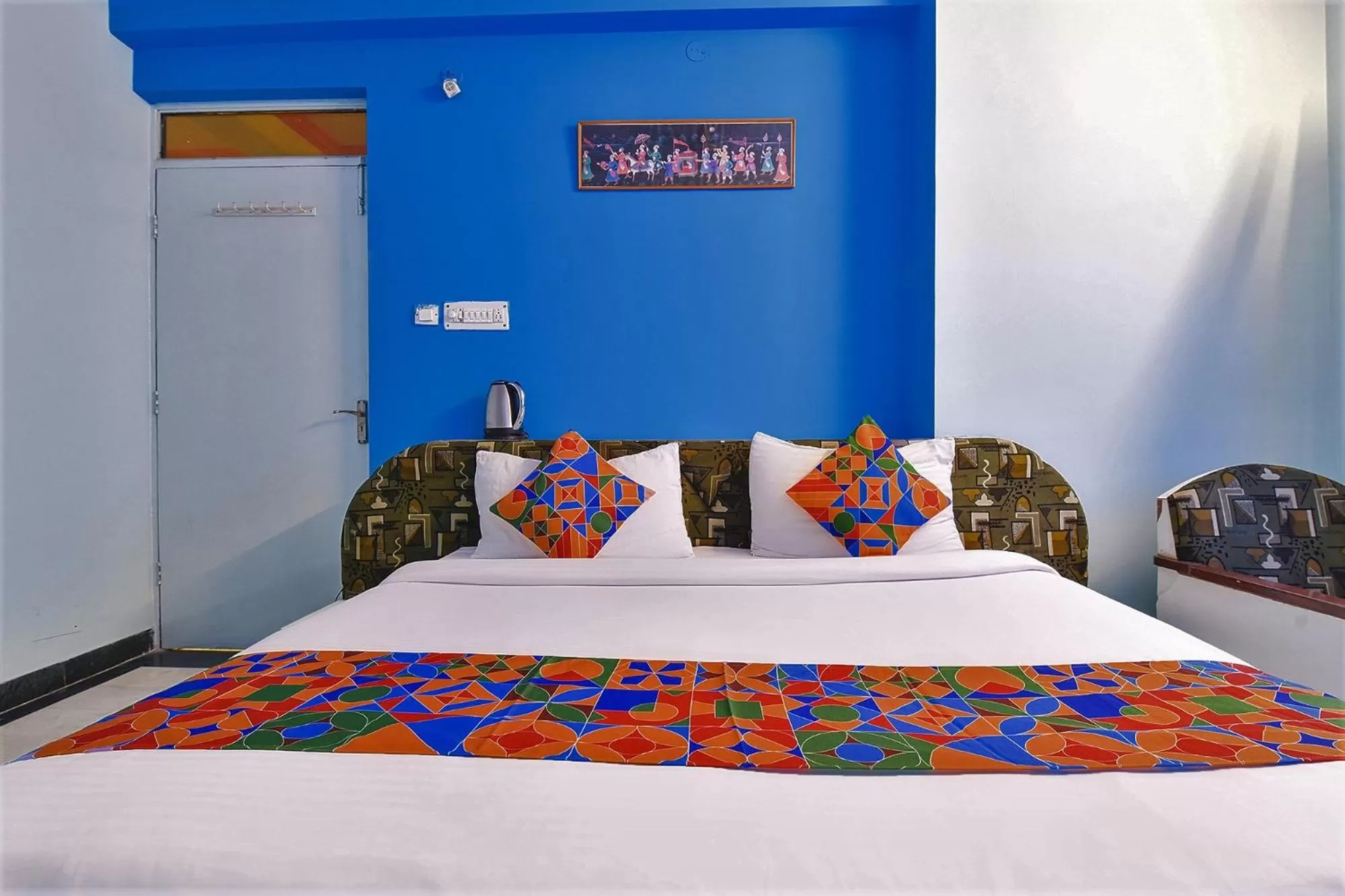 Bed in FabExpress Anuja