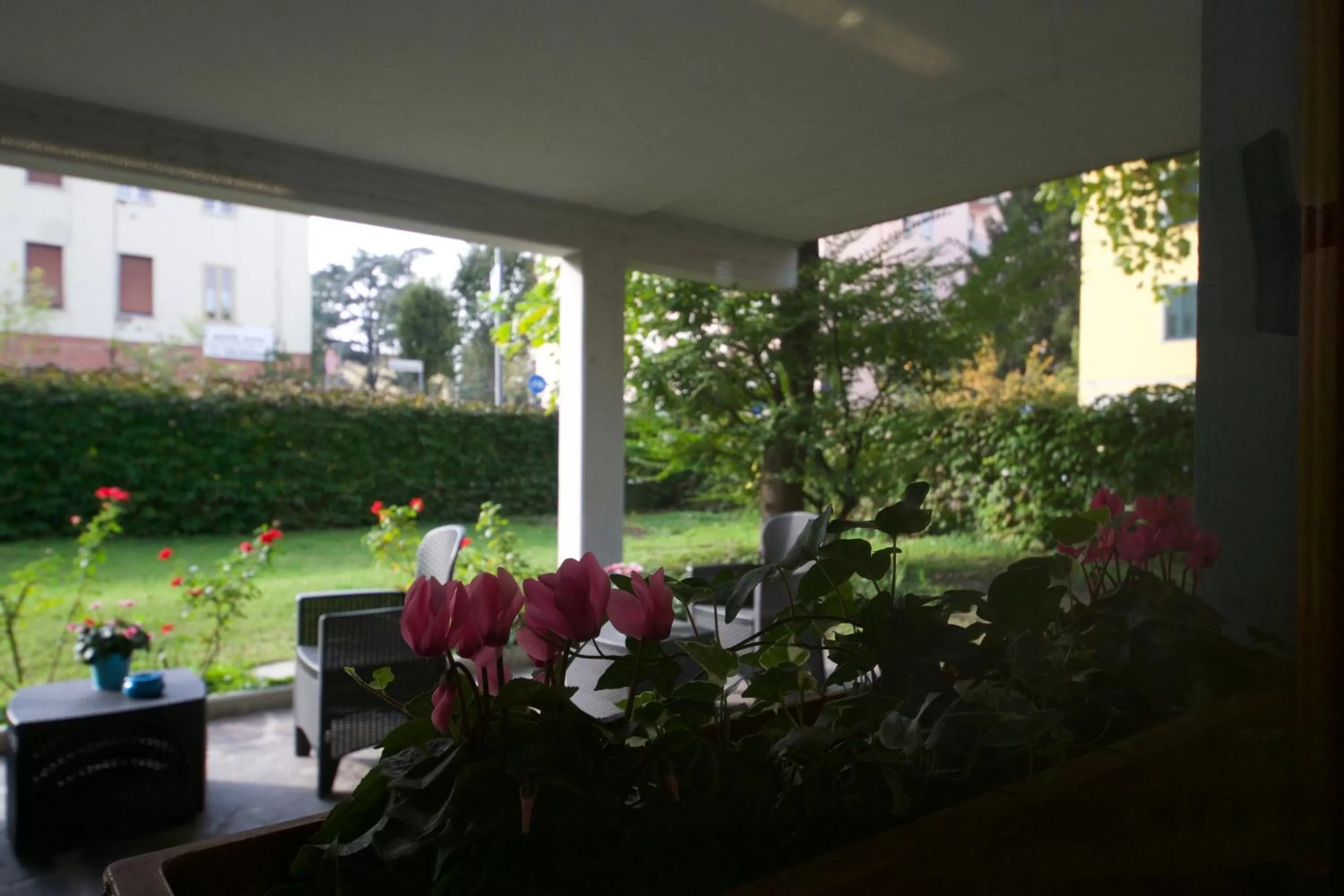 Facade/entrance in Parmigianino Apartments