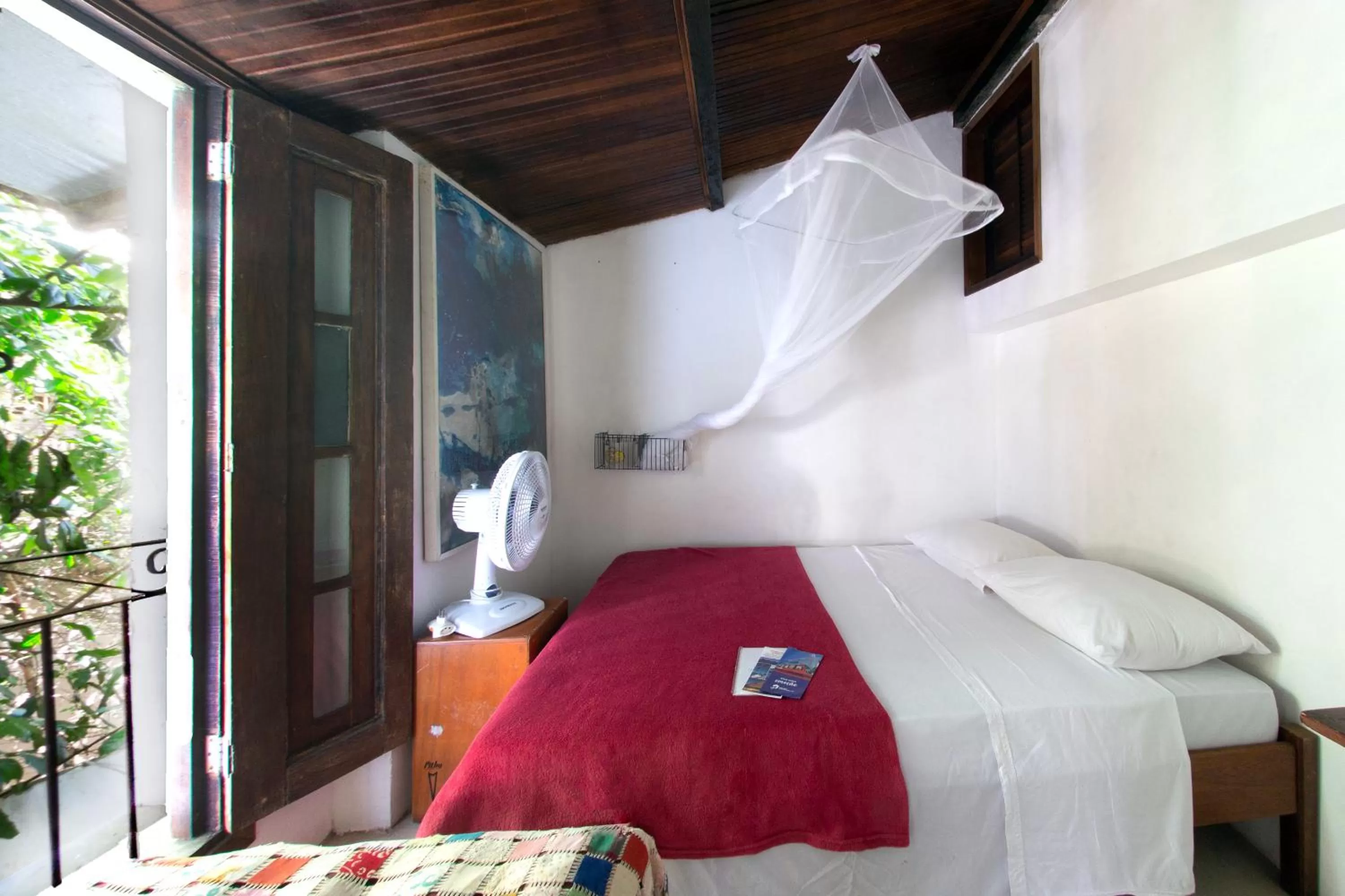 Photo of the whole room, Bed in Casa em meio a natureza - Ideal para casal