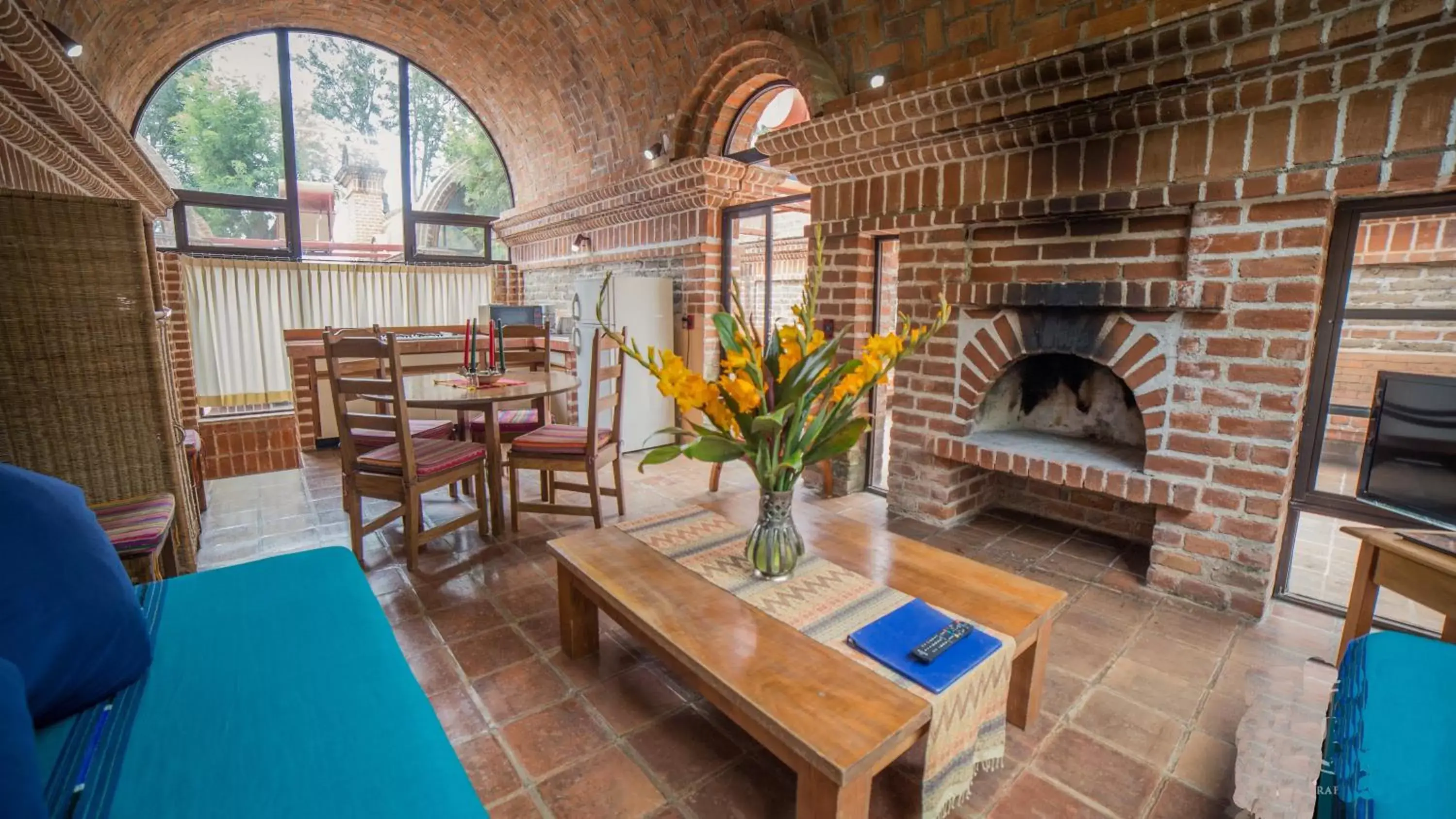 Family Suite in Hotel San Buenaventura de Atitlán Family Suite in Hotel San Buenaventura de Atitlán