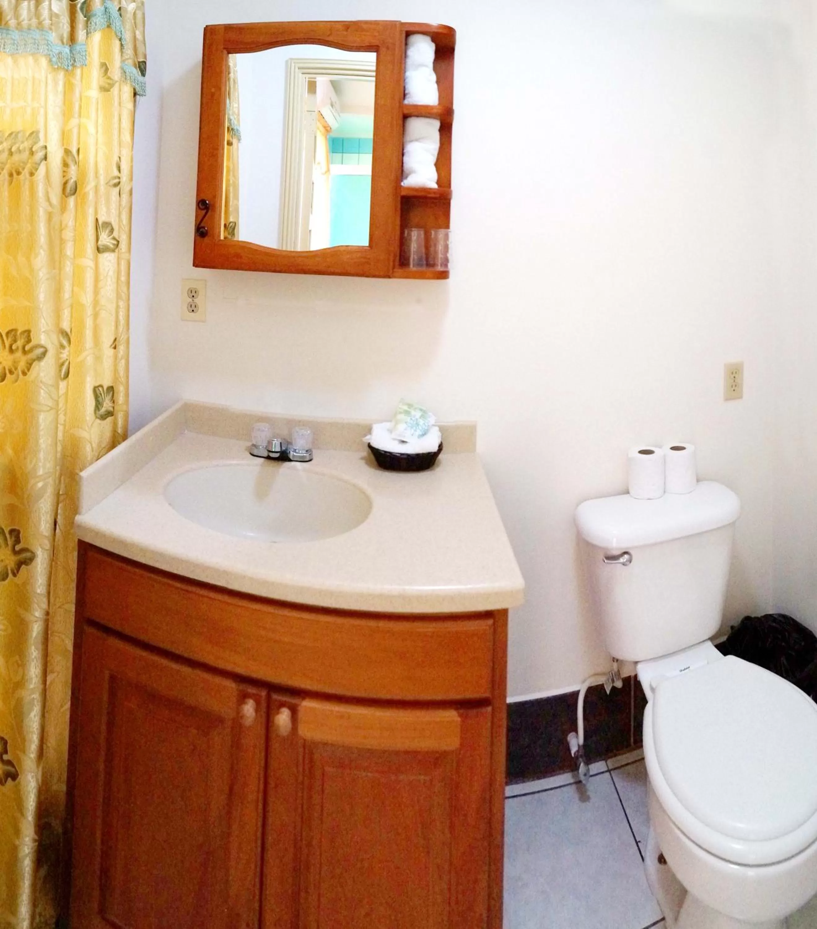 Toilet in Rumors Resort Hotel