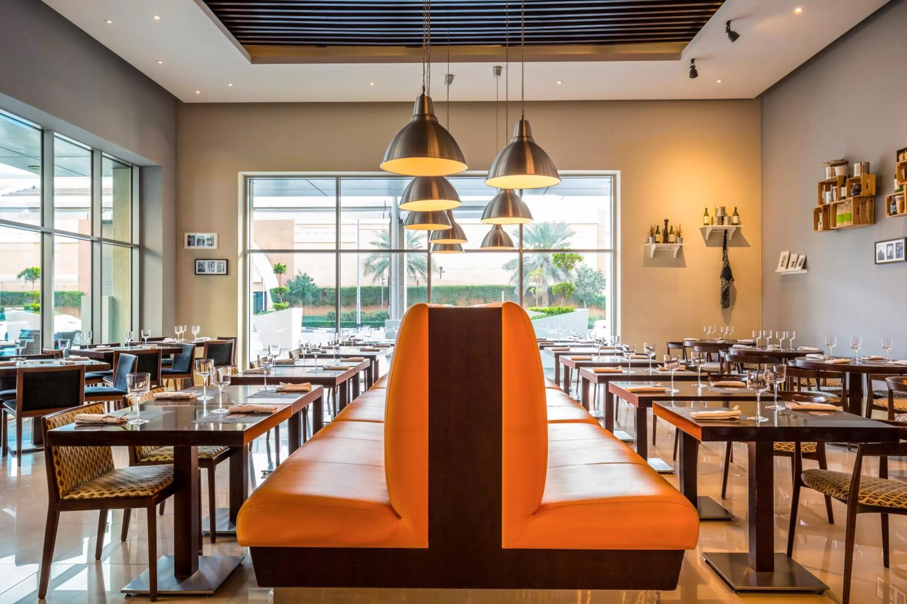 Restaurant/places to eat in Ibis Deira City Centre