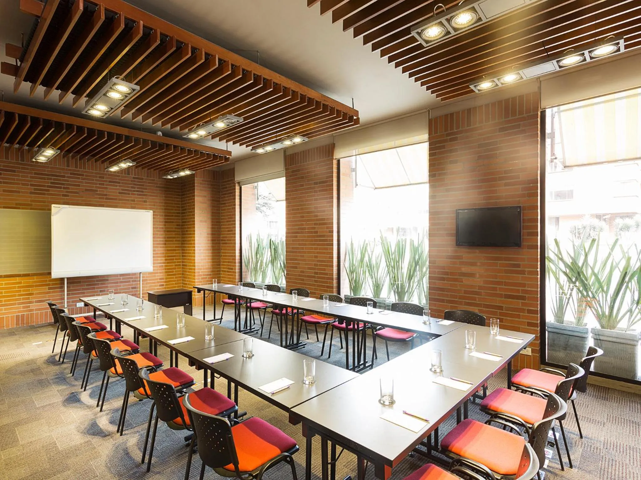 Meeting/conference room in Mercure Bogota BH Zona Financiera