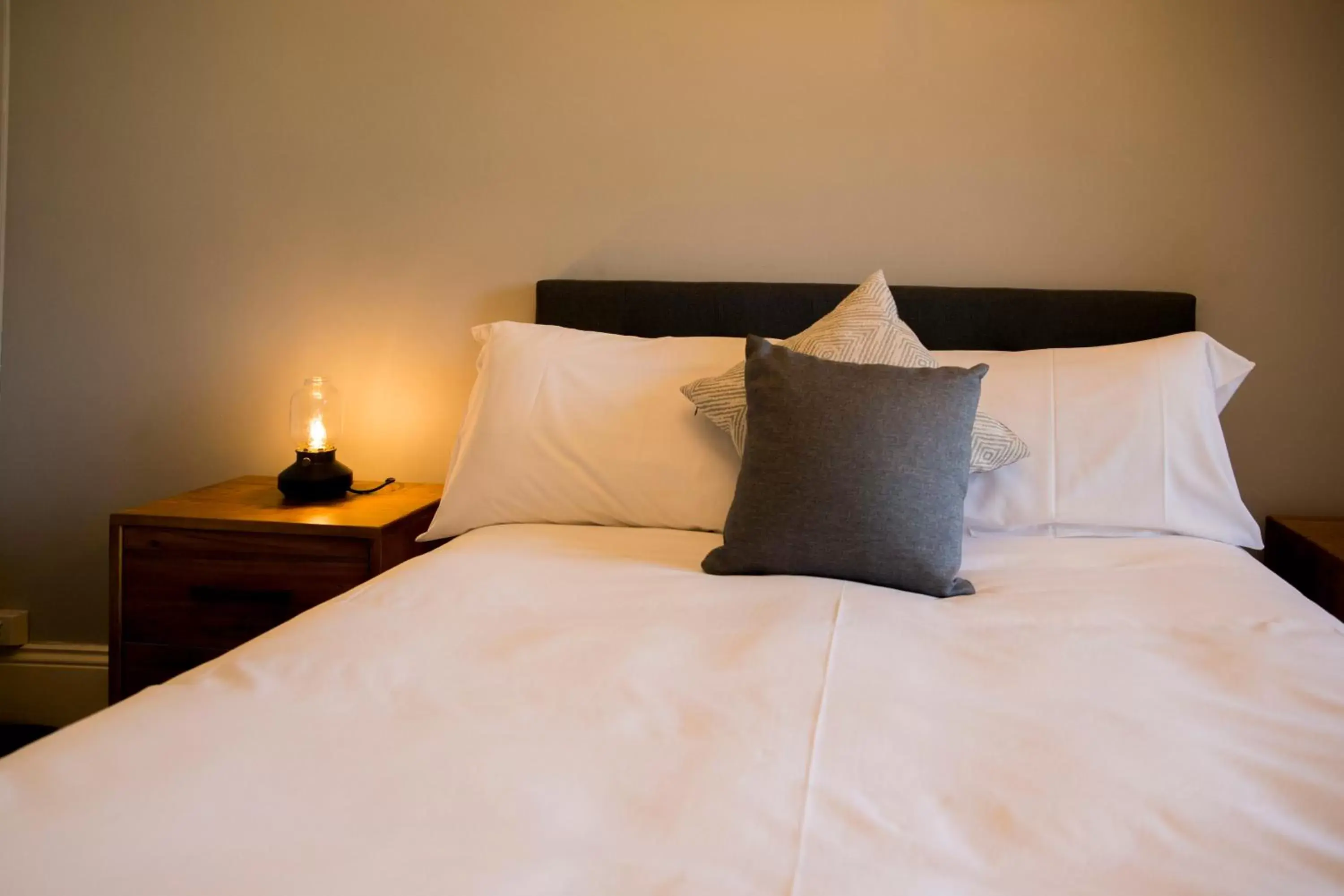 Quadruple Room with Shared Bathroom in Abermain Hotel Quadruple Room with Shared Bathroom in Abermain Hotel