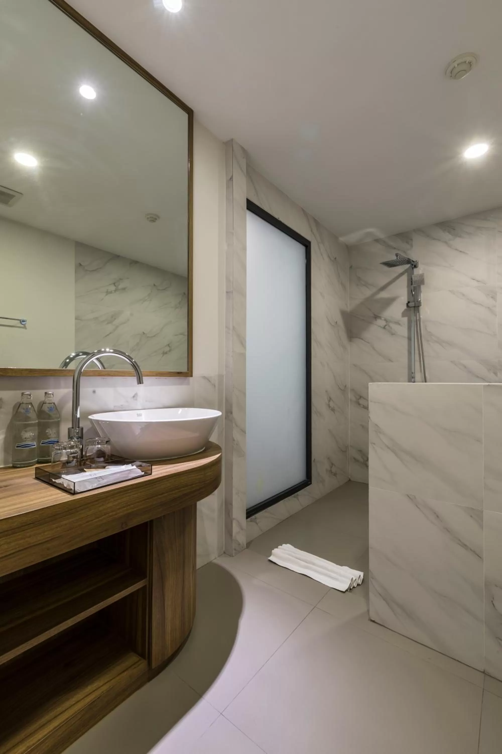 Bathroom in Canalis Suvarnabhumi Airport Hotel