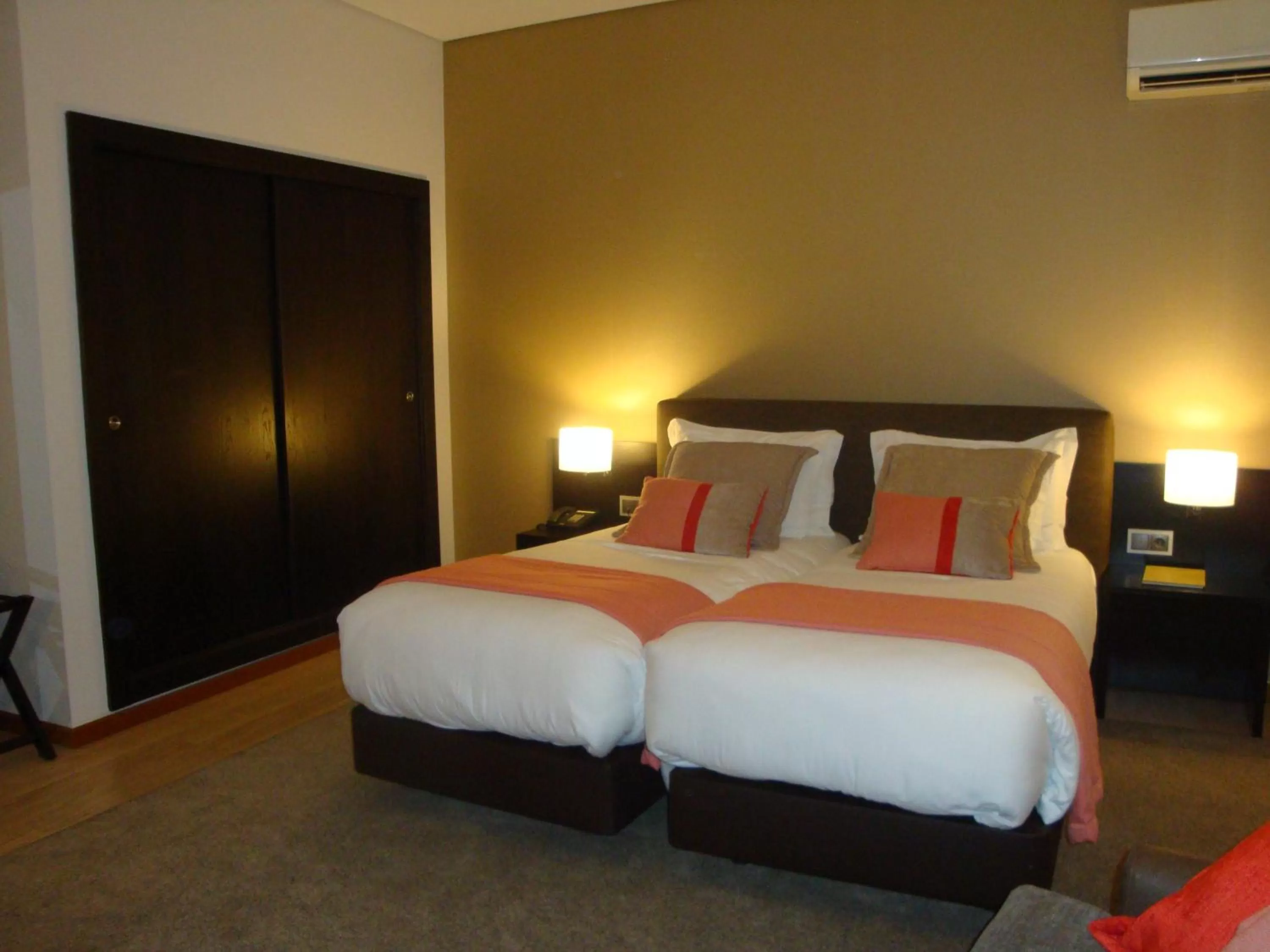 Bed in TURIM Aveiro Palace Hotel