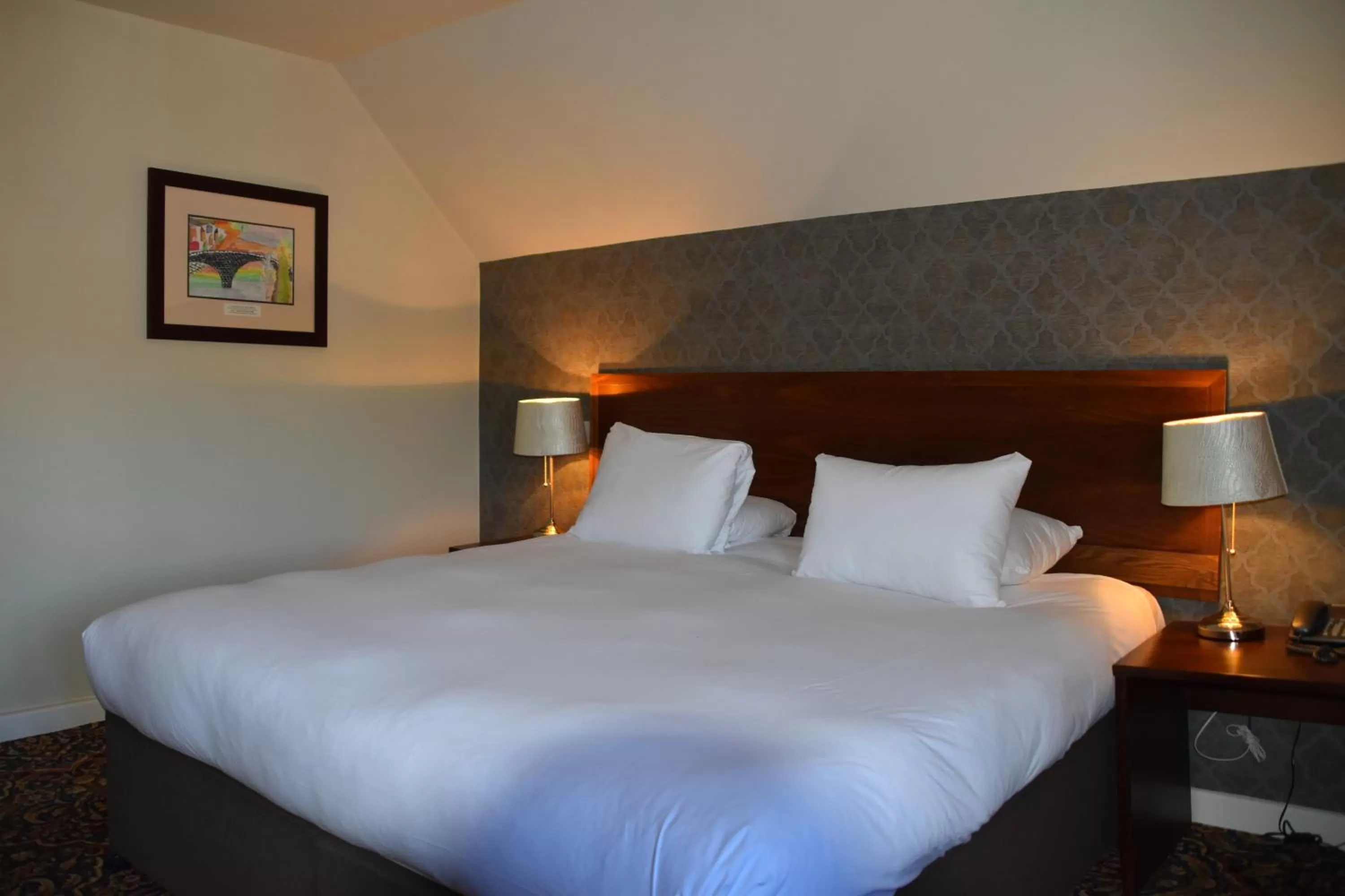 Bedroom, Bed in George Hotel Wetherspoon