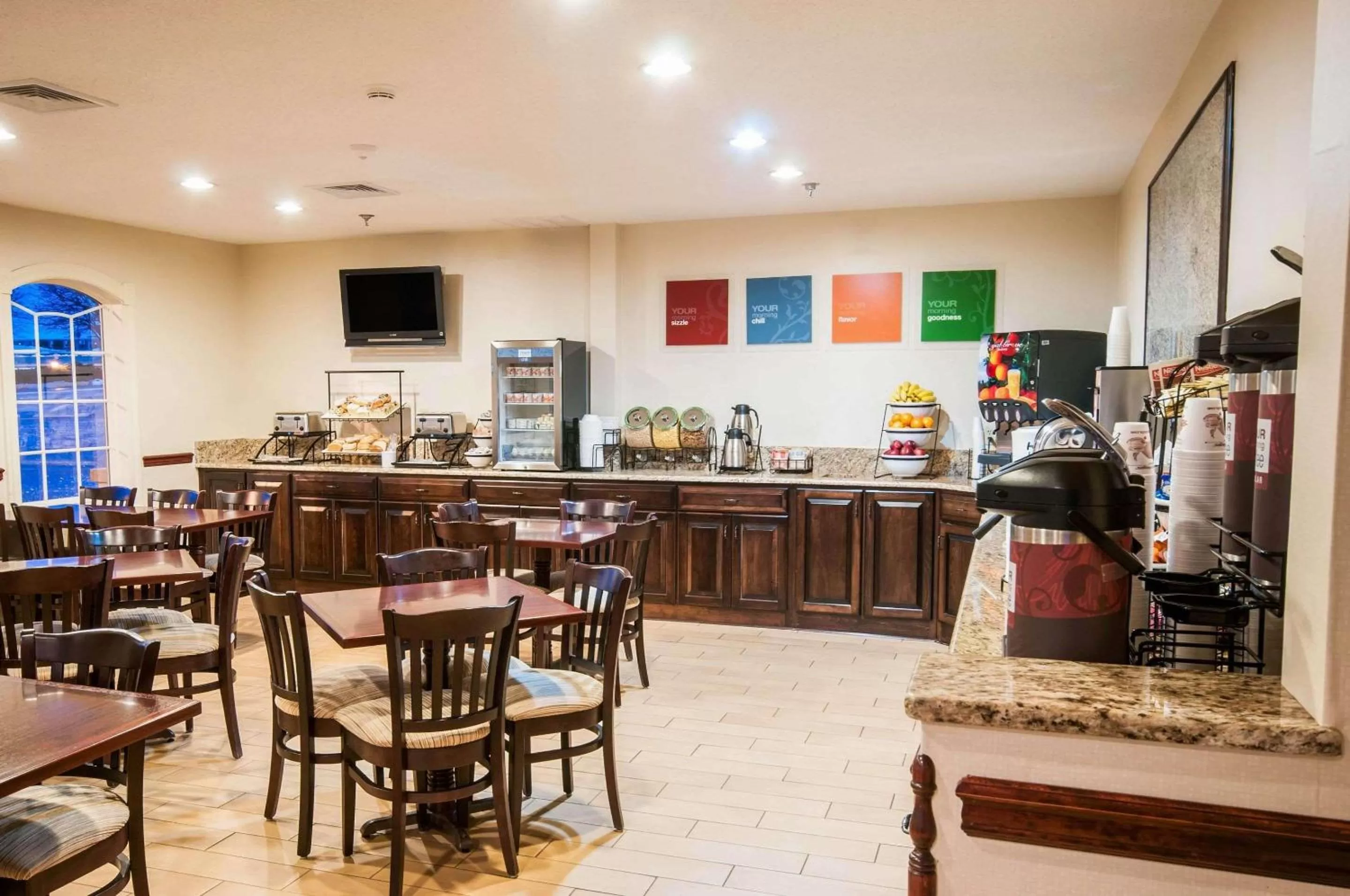 Restaurant/places to eat in Comfort Inn New Holland Amish Country