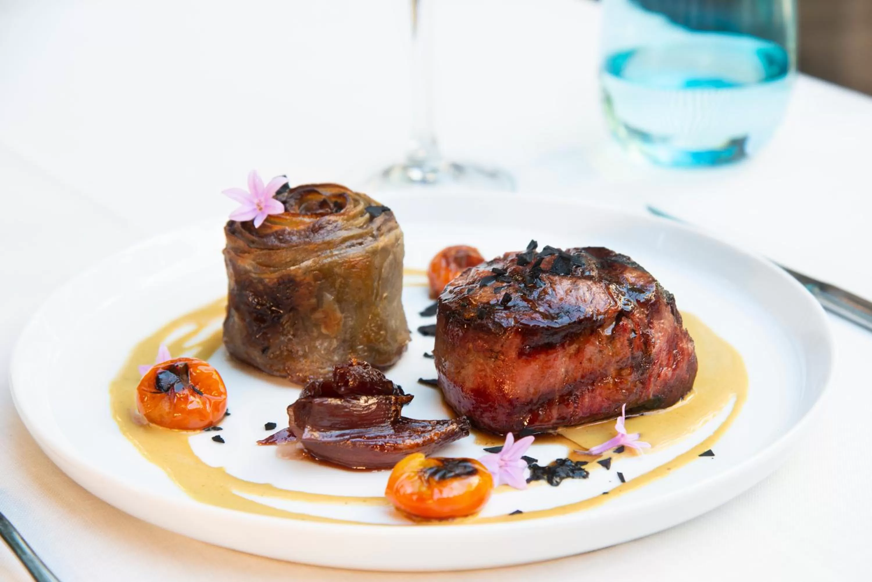 Restaurant/places to eat in Hotel la Vila