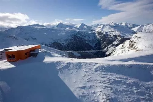 Nearby landmark in Hotel HAAS