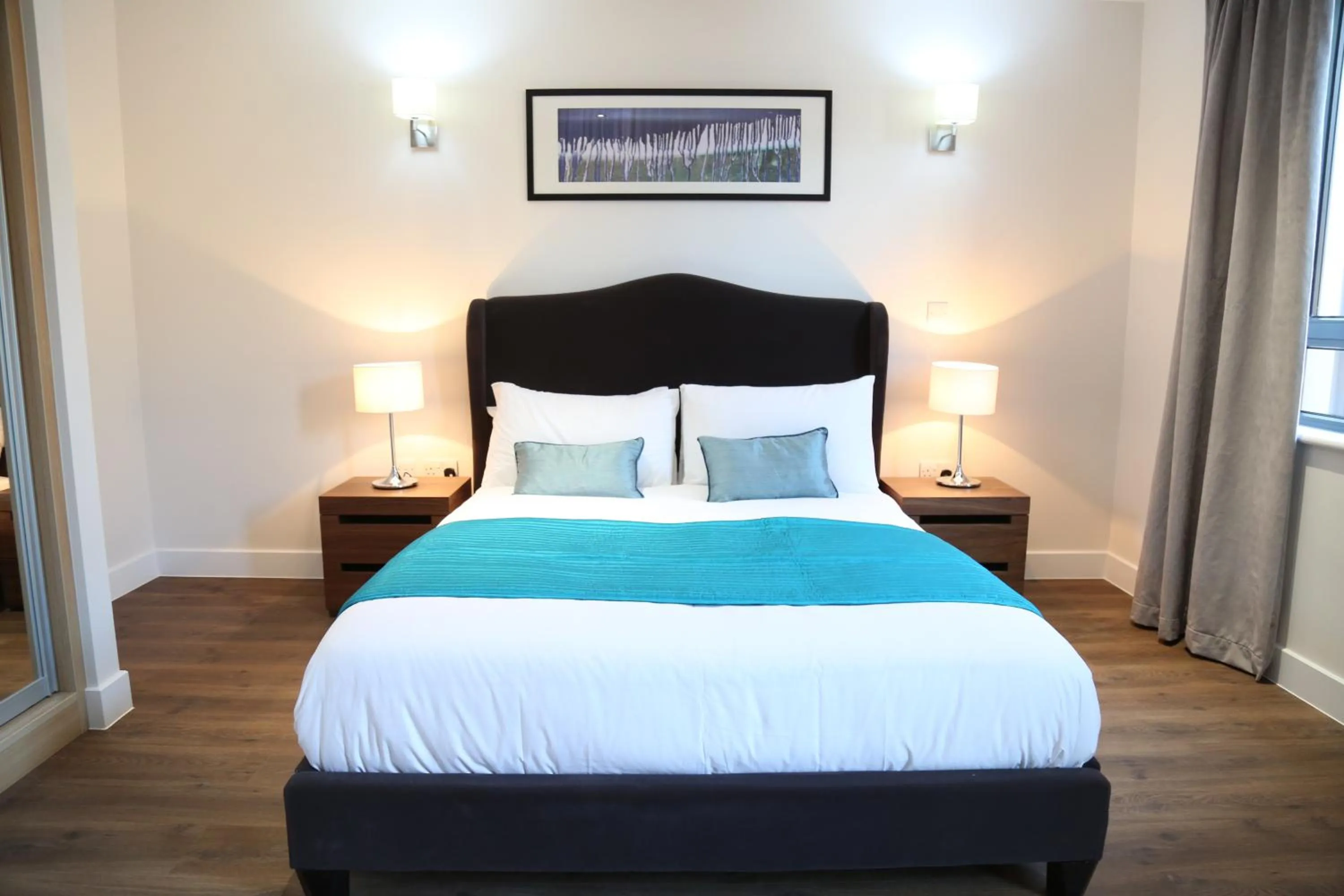 Bed in Twyne House Apartments