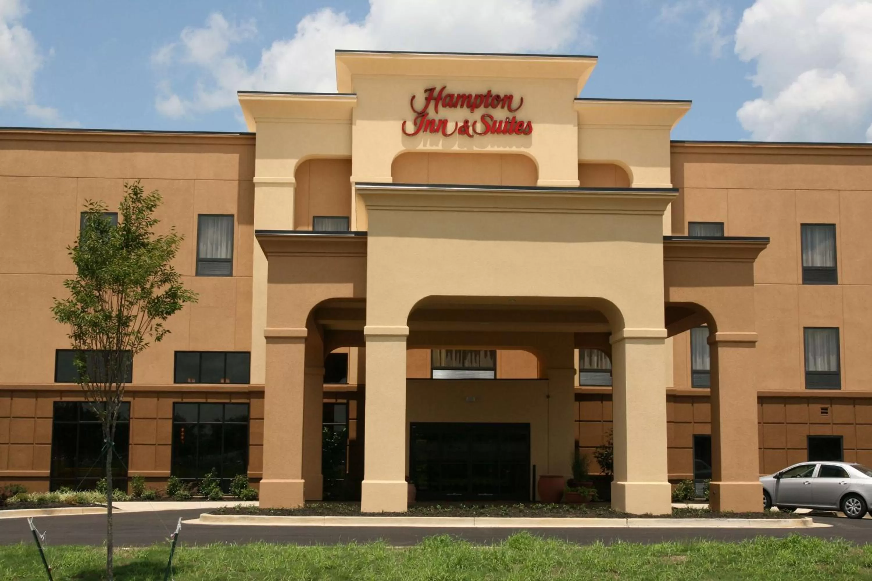 Hampton Inn & Suites West Point