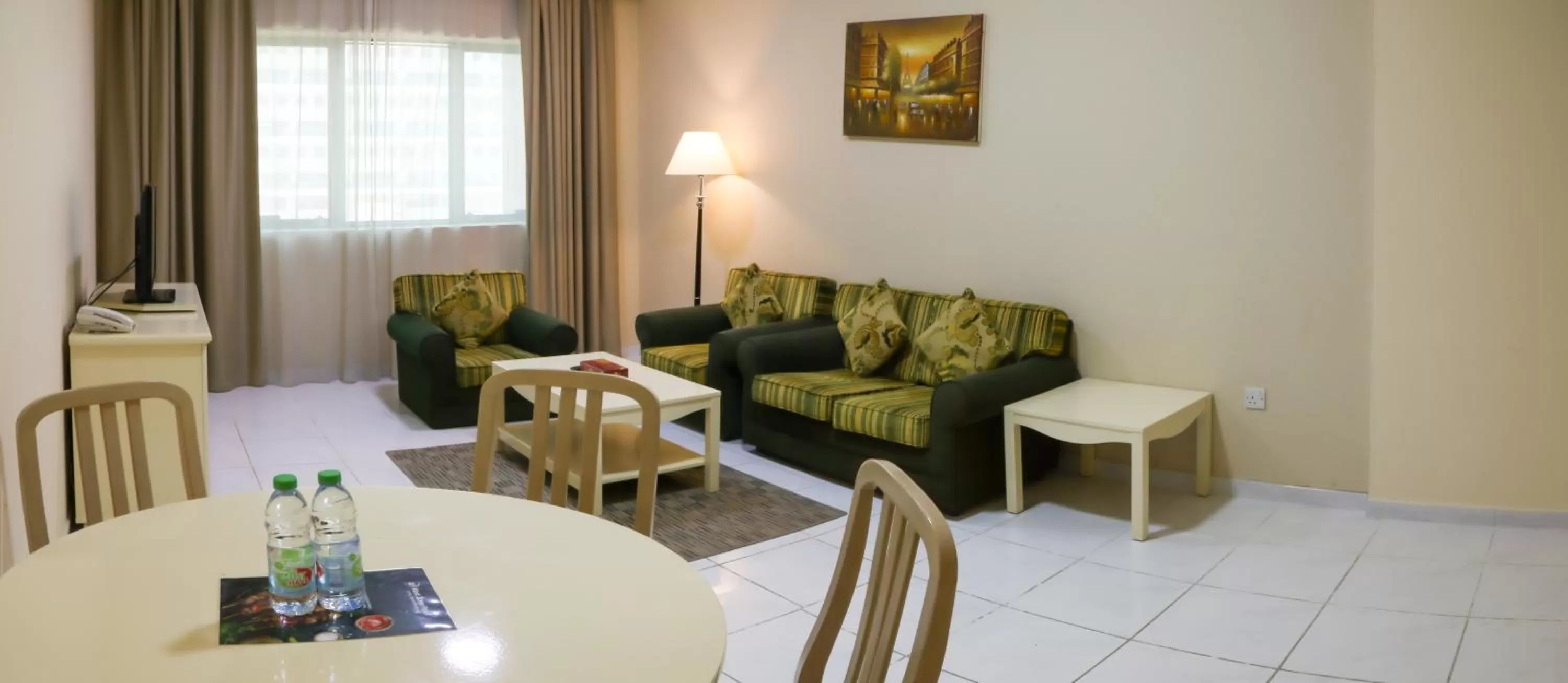 Seating area in West Zone Pearl Hotel Apartment