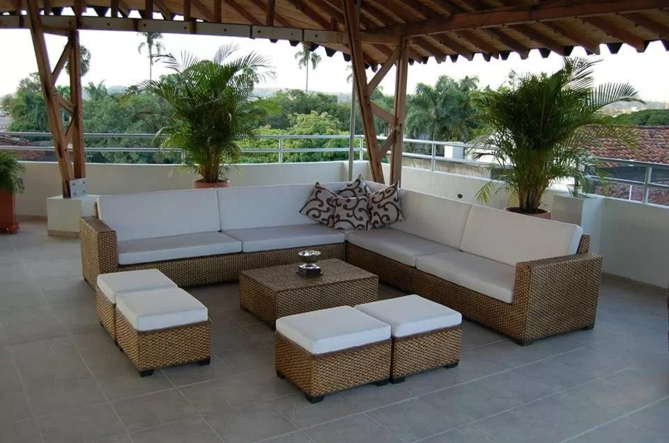 Balcony/Terrace, Seating Area in Hotel Cafe Plaza