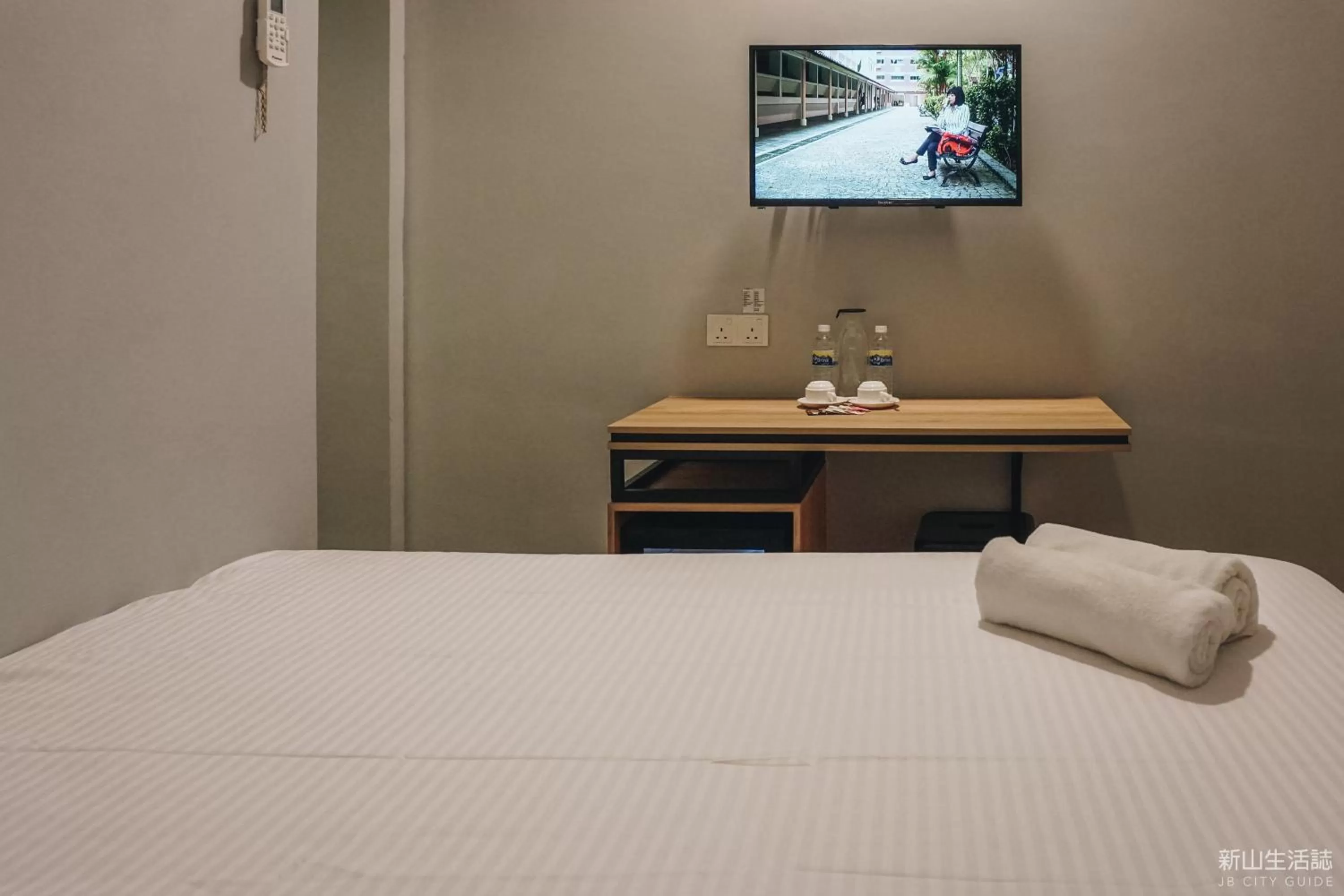 Bed in HOTEL CIQ, JALAN TRUS