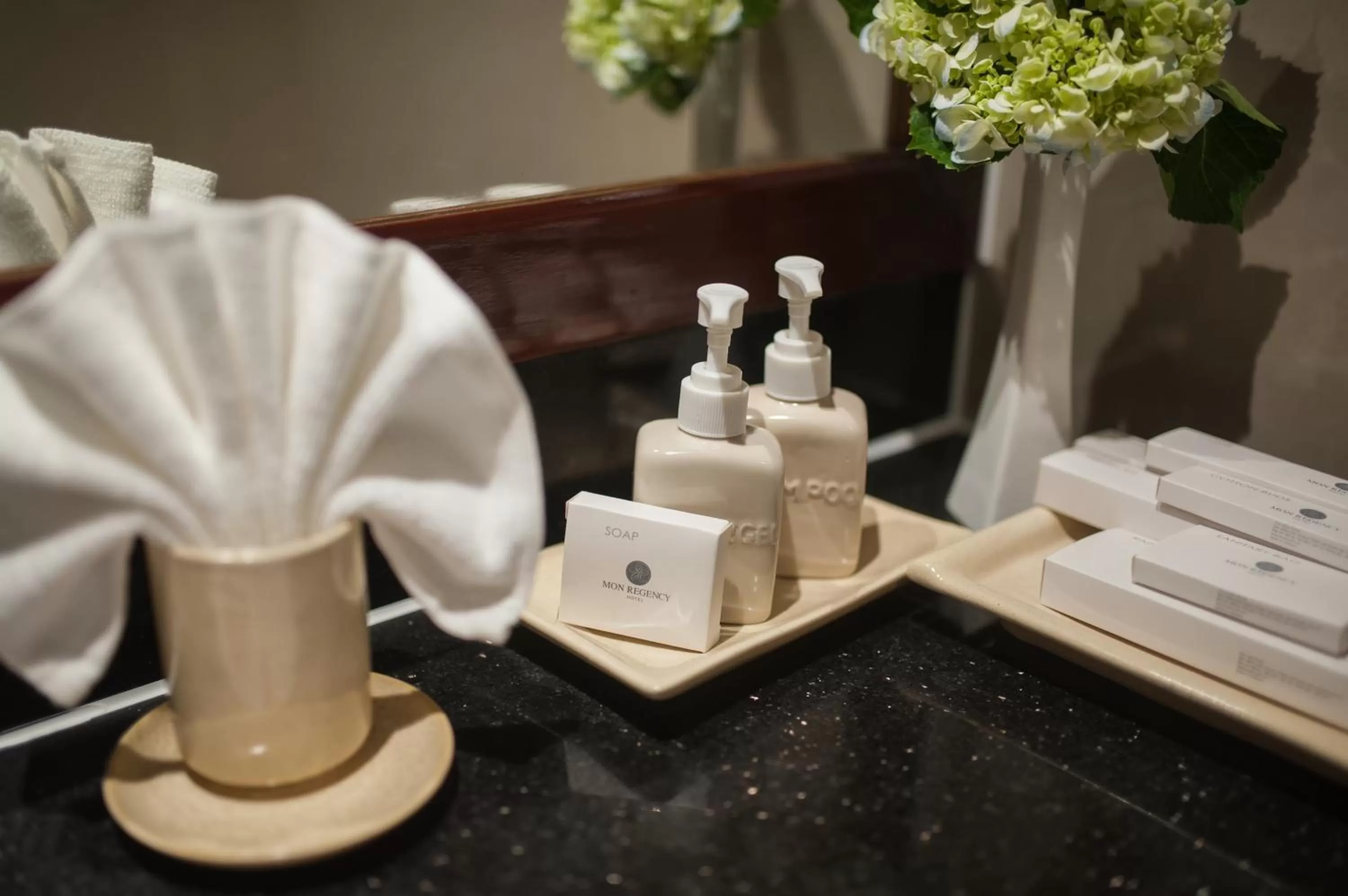 Bathroom in Mon Regency Hotel