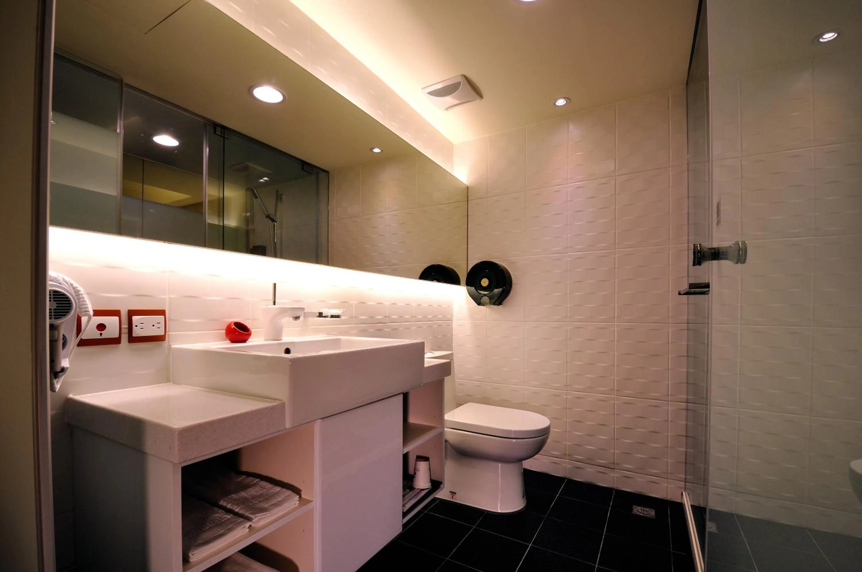 Photo of the whole room in Audi Garden Business Hotel