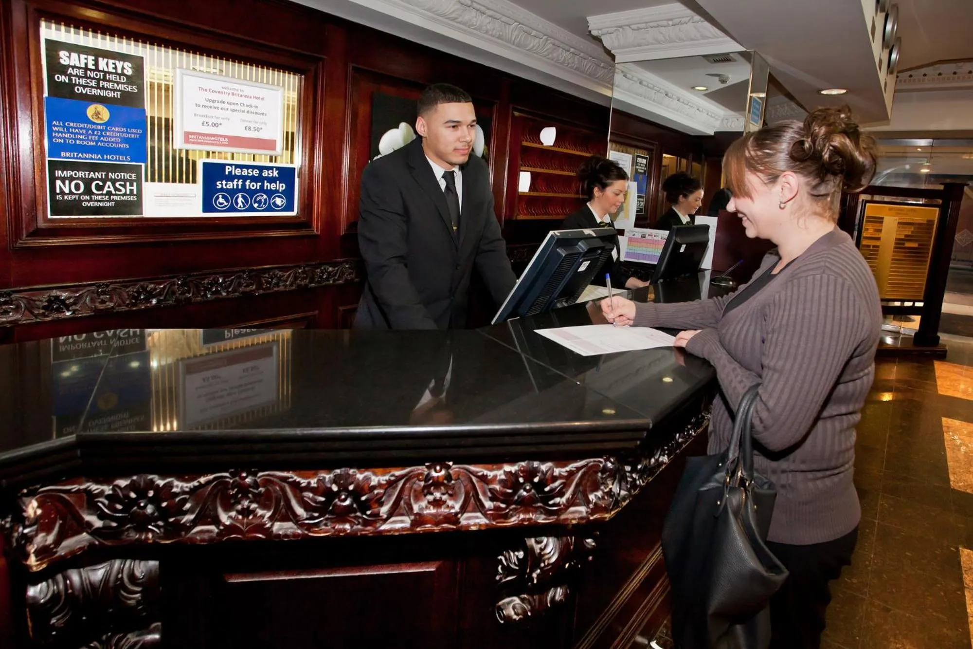 Lobby or reception in Britannia Hotel Coventry