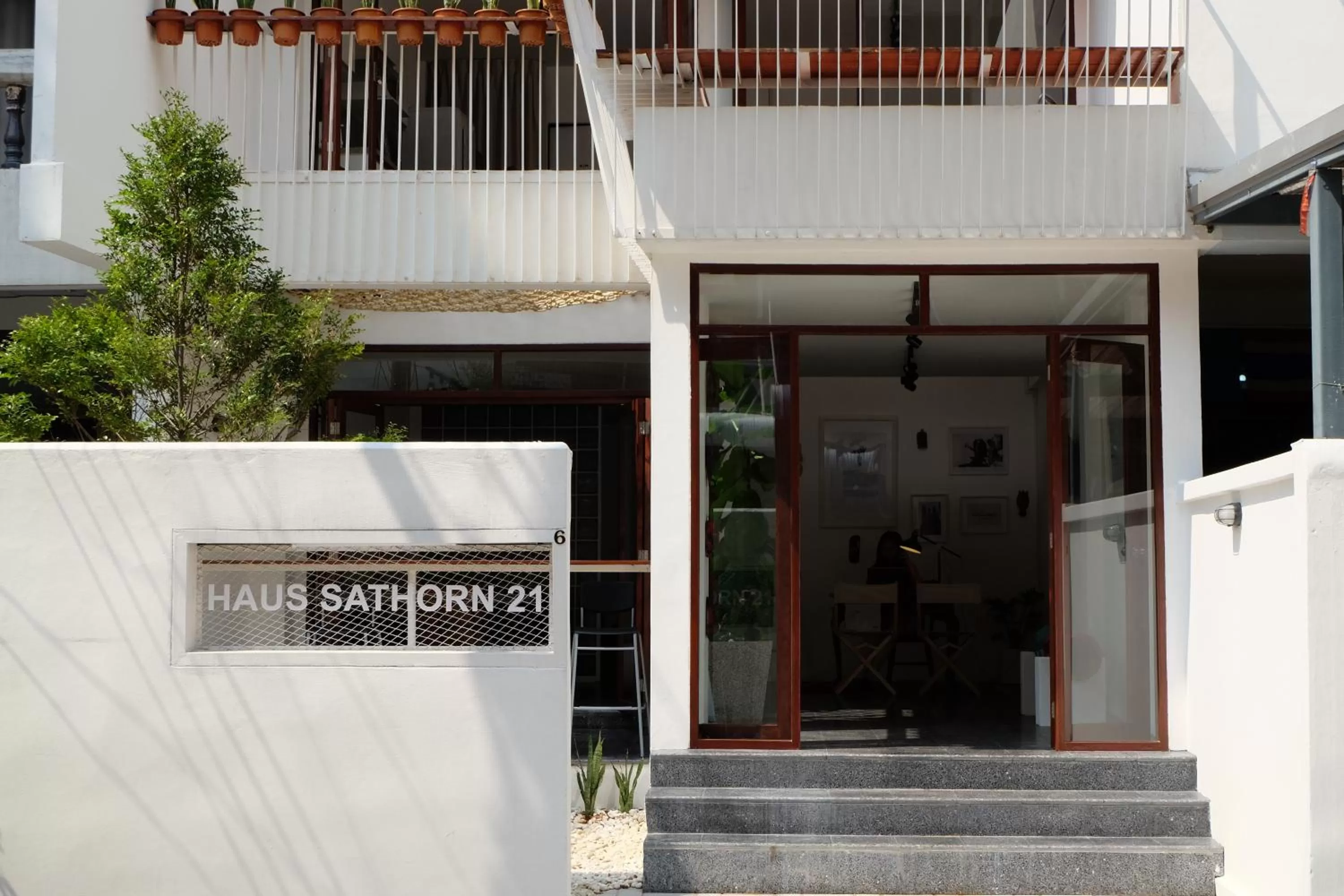 Haus Sathorn 21 Bed and Breakfast