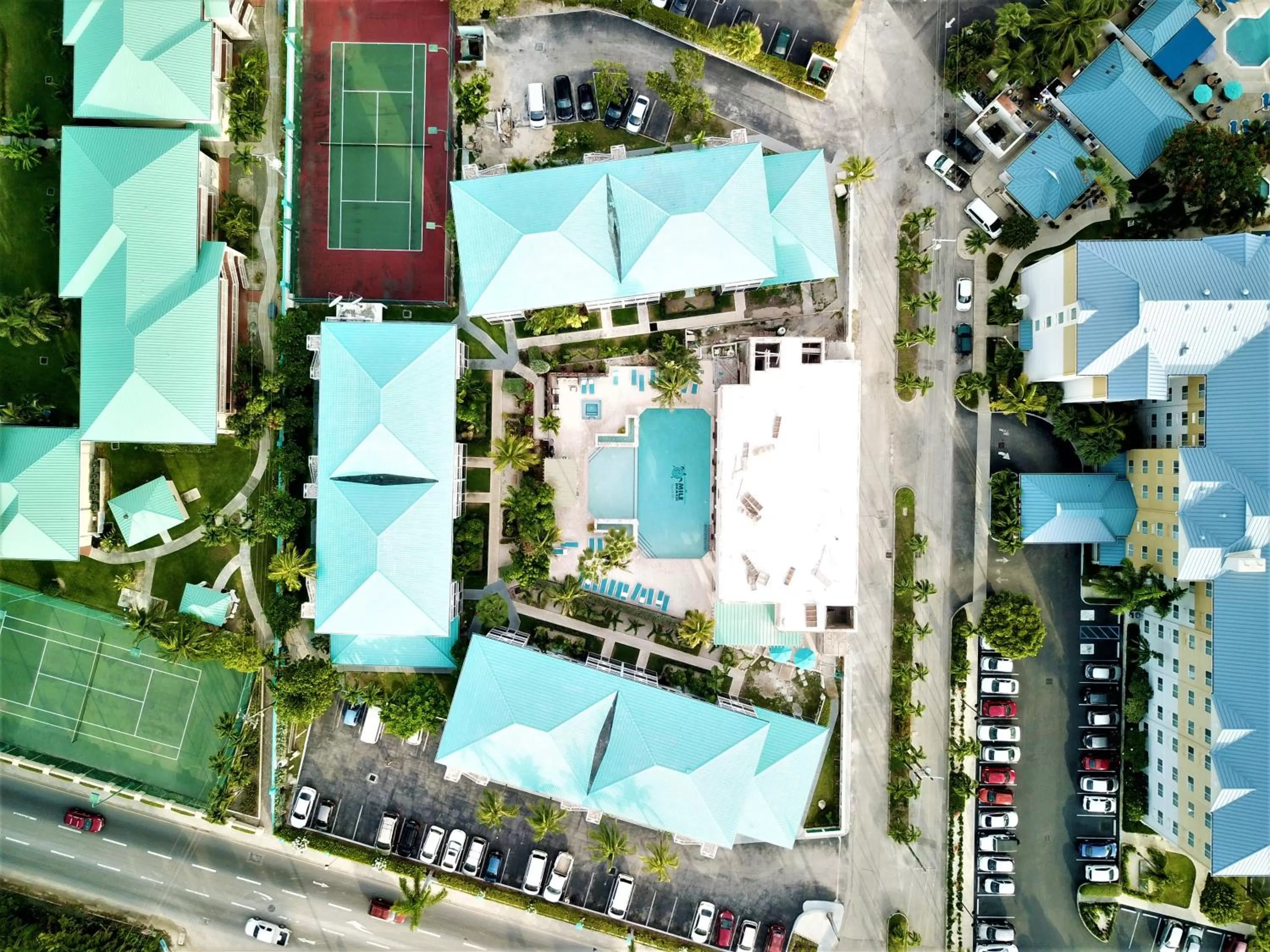 Property building in Seven Mile Beach Resort