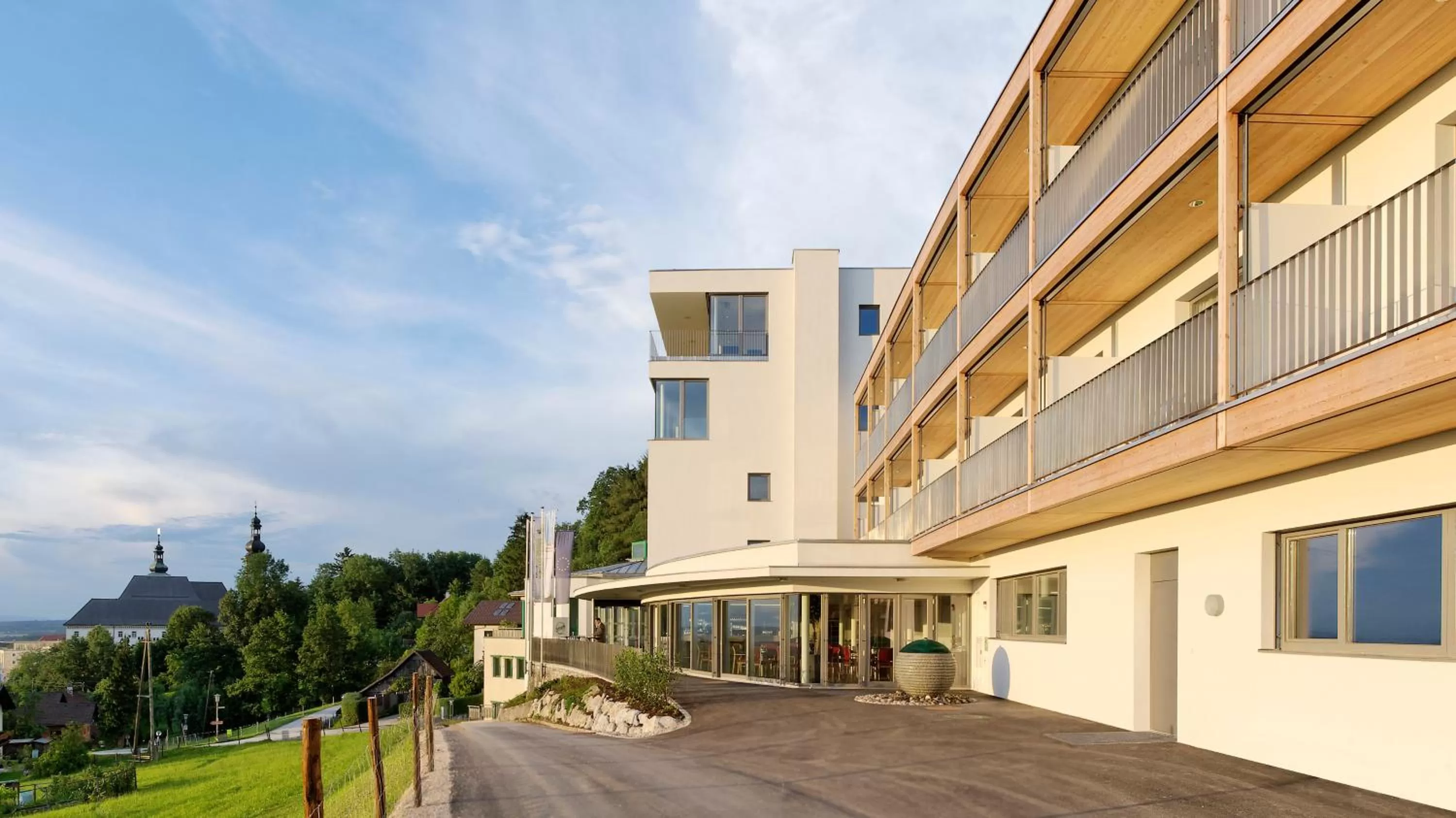 Property building in SPES Hotel & Seminare