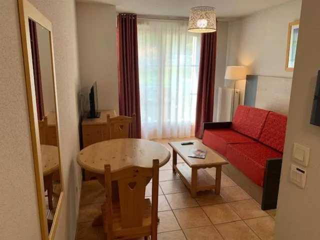 Living room, Seating Area in Goélia Le Domaine du Golf