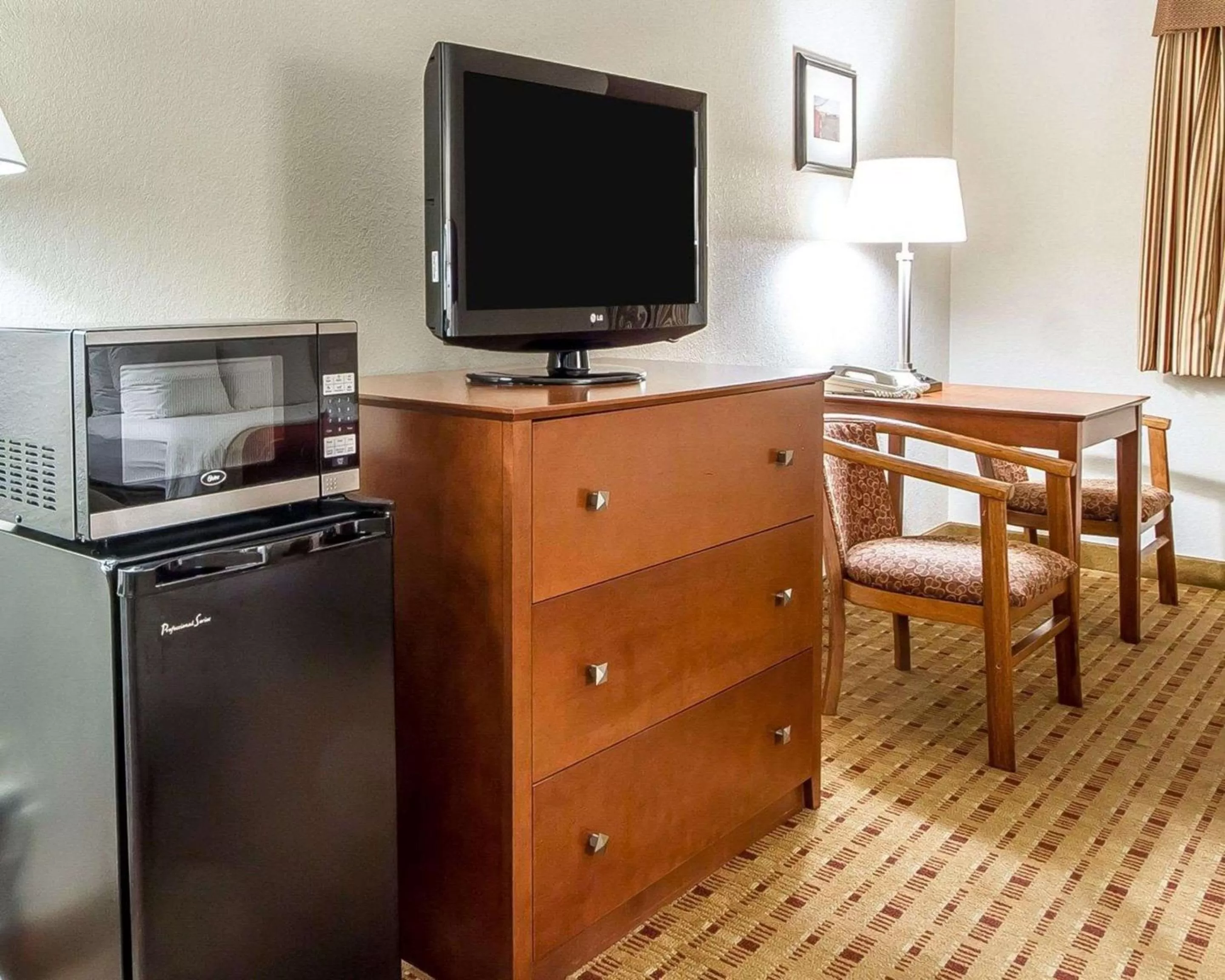 Photo of the whole room in Quality Inn & Suites Eau Claire University Area