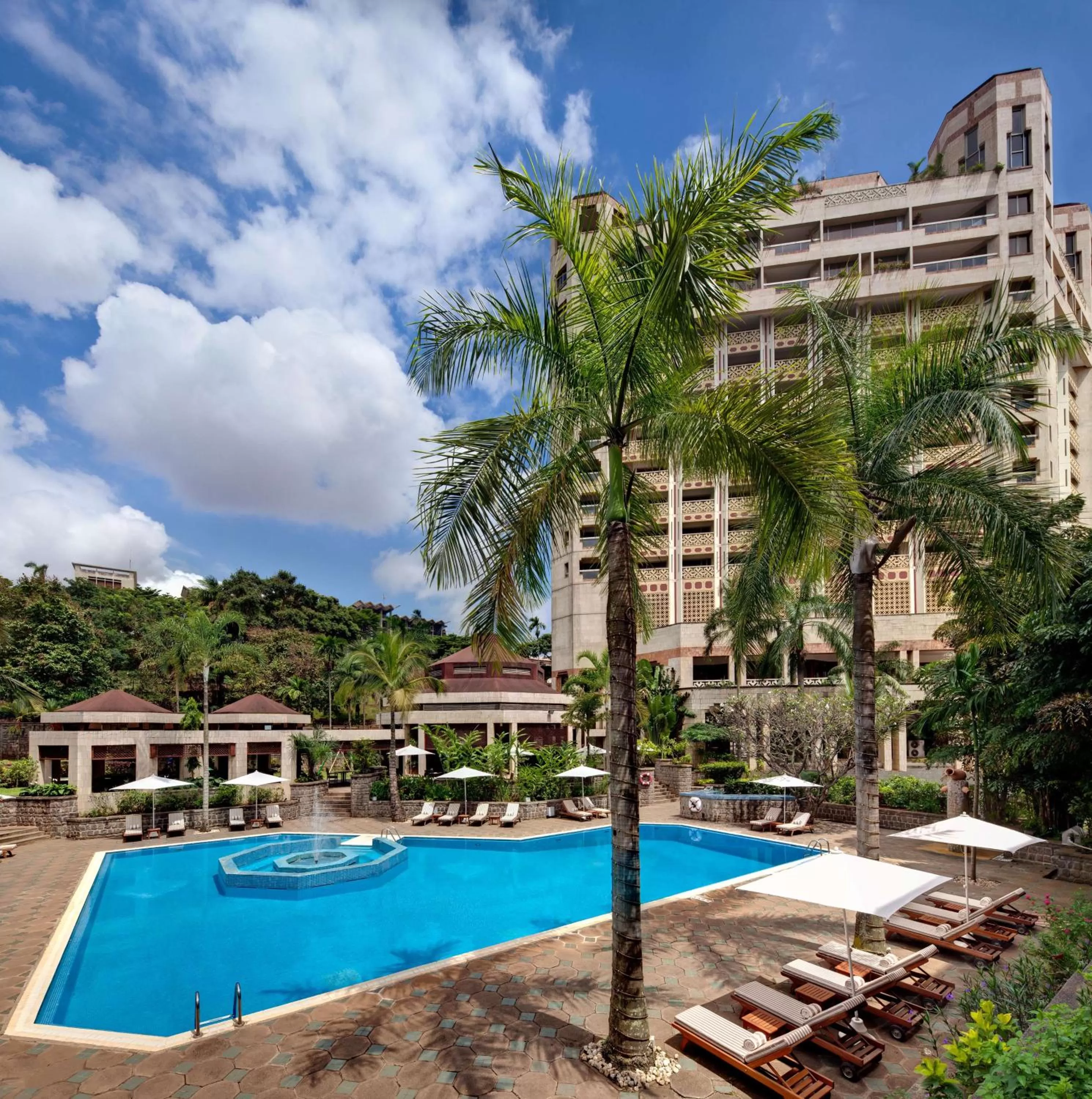 Pool view, Swimming Pool in Hilton Yaounde