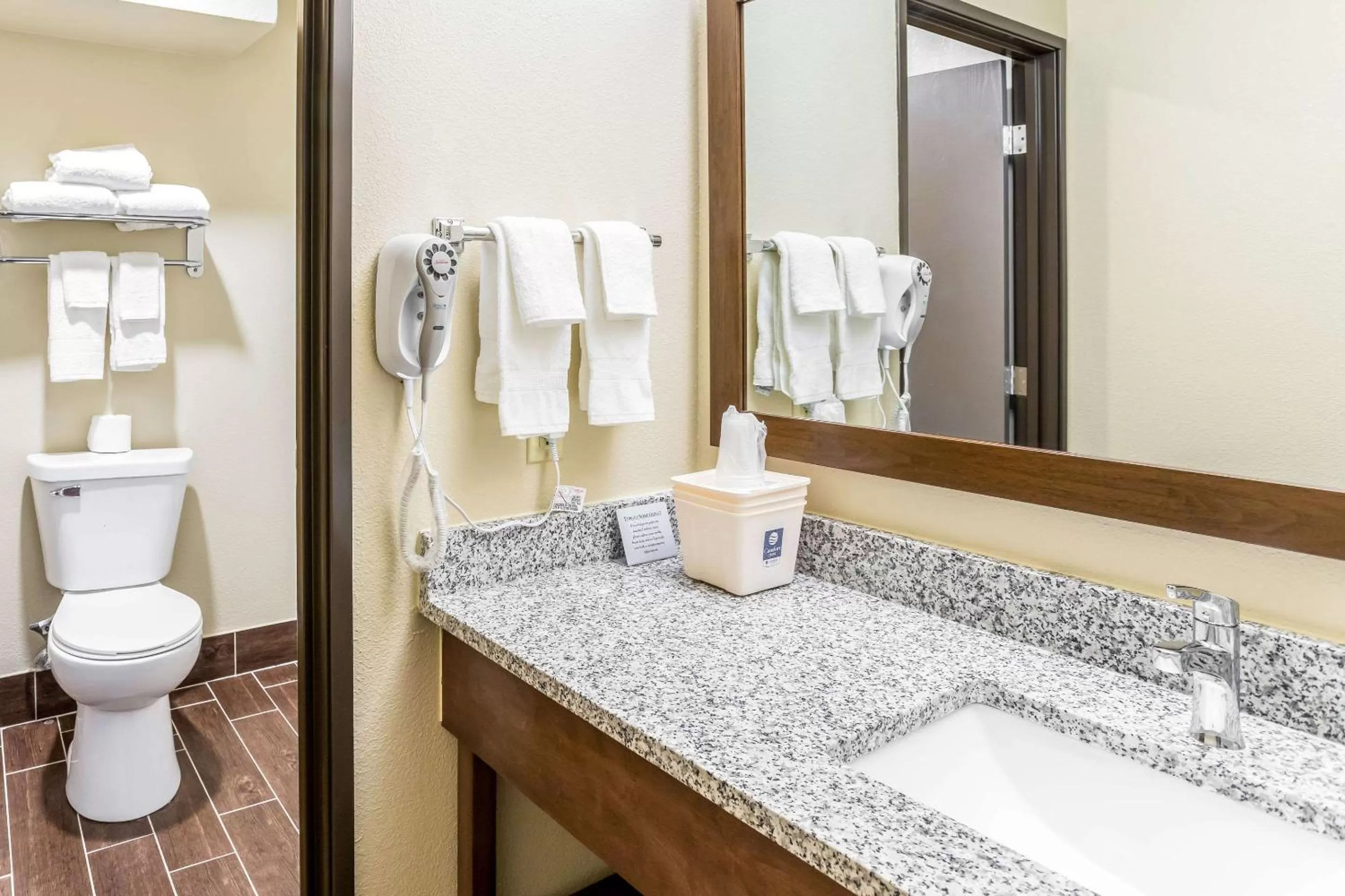 Bathroom in Comfort Inn Waukesha - Milwaukee West