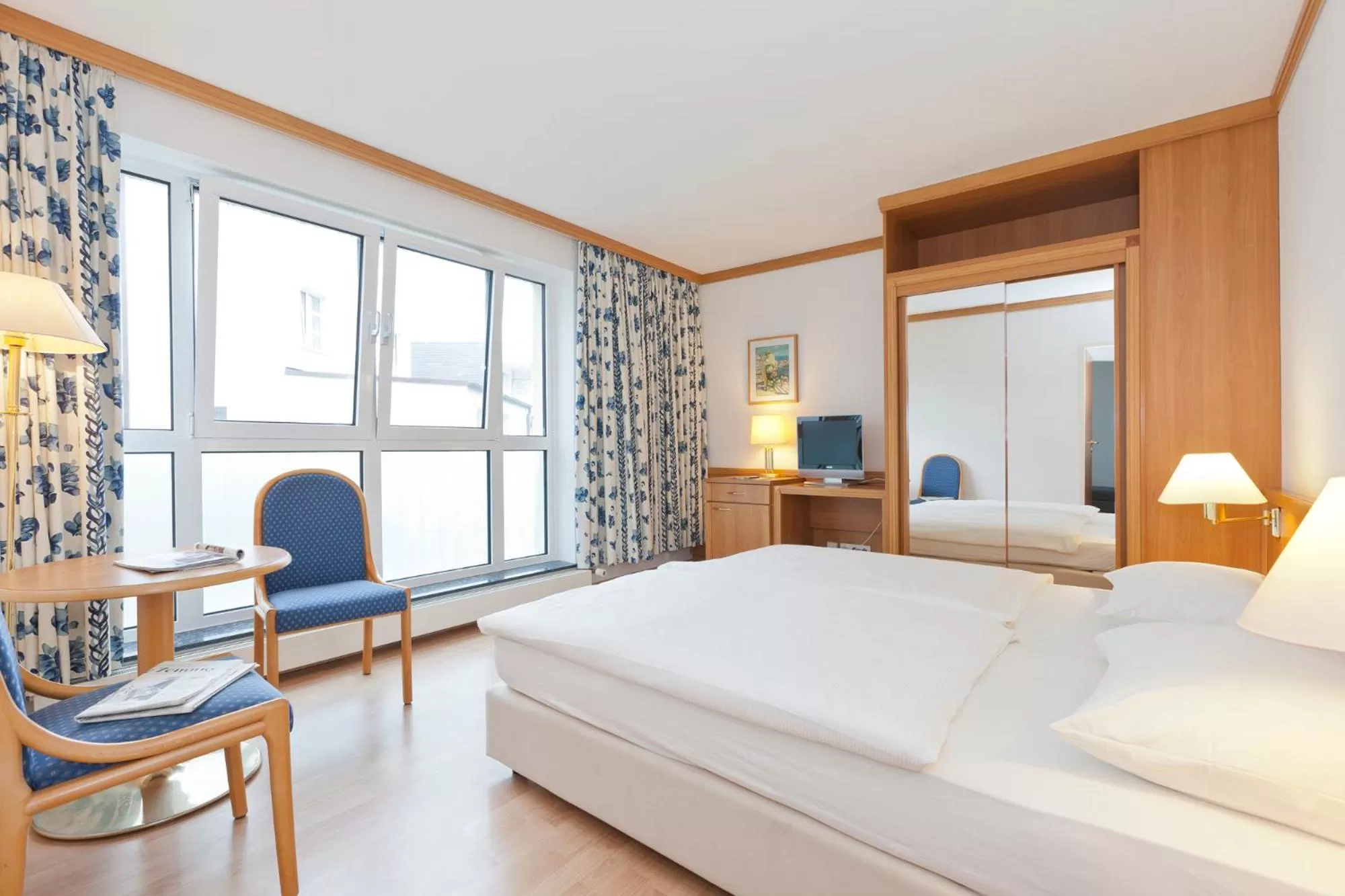 Day, Bed in Michels Strandhotel Germania