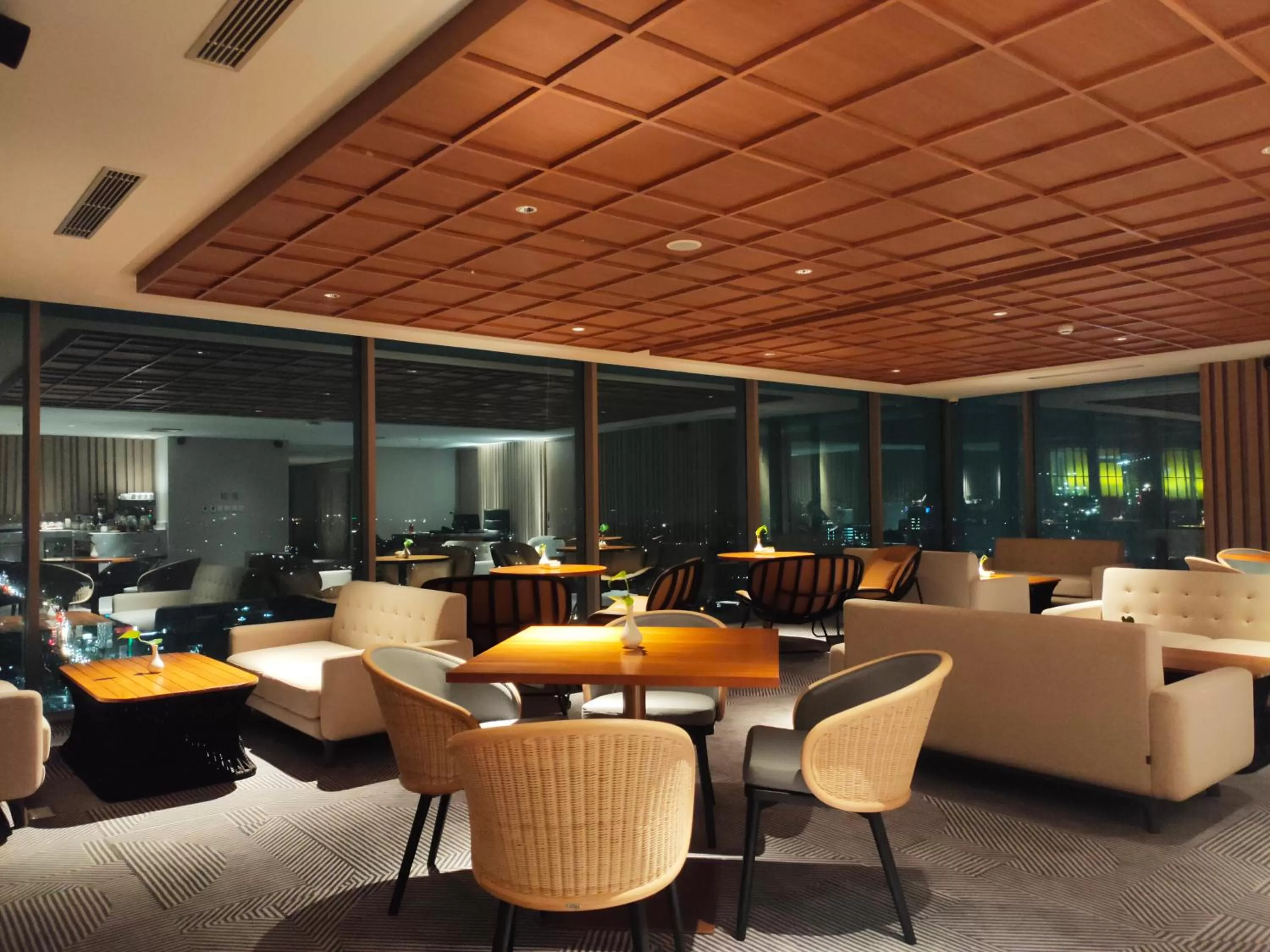 Lounge or bar in Ra Suites Simatupang