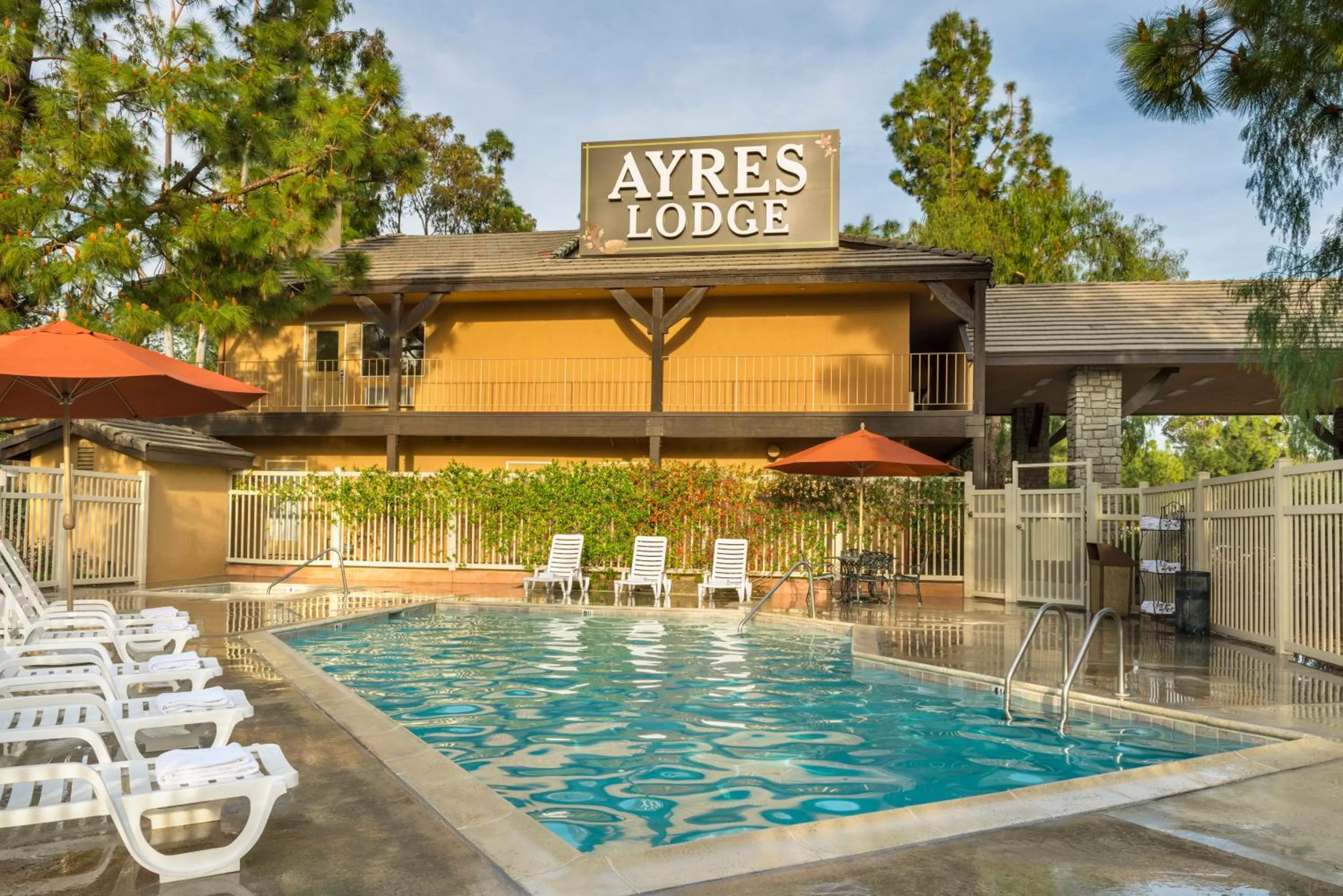 Swimming pool in Ayres Lodge Alpine