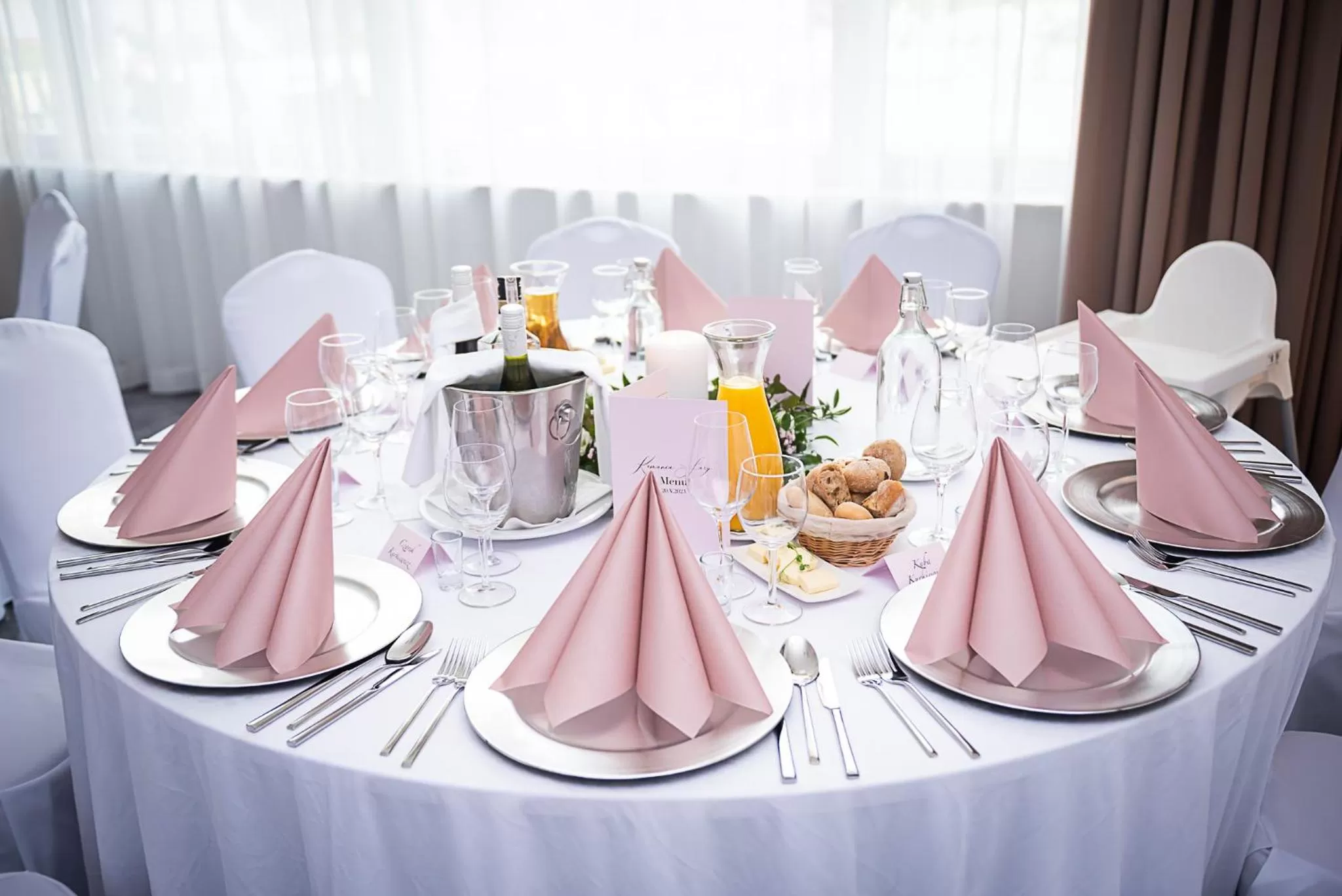 Restaurant/places to eat in Hotel Victor Pruszków DeSilva