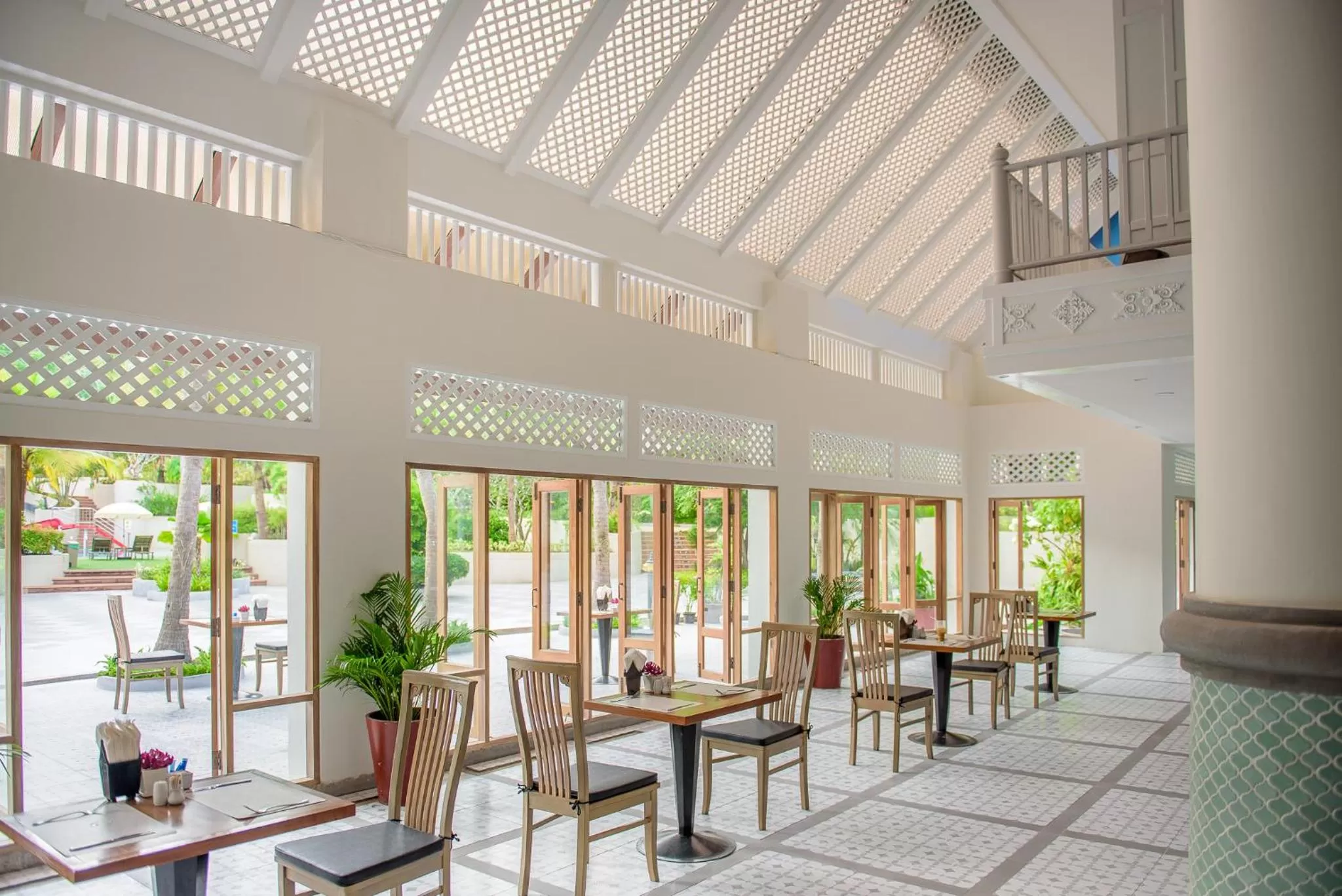 Restaurant/places to eat in Chada Thai Village