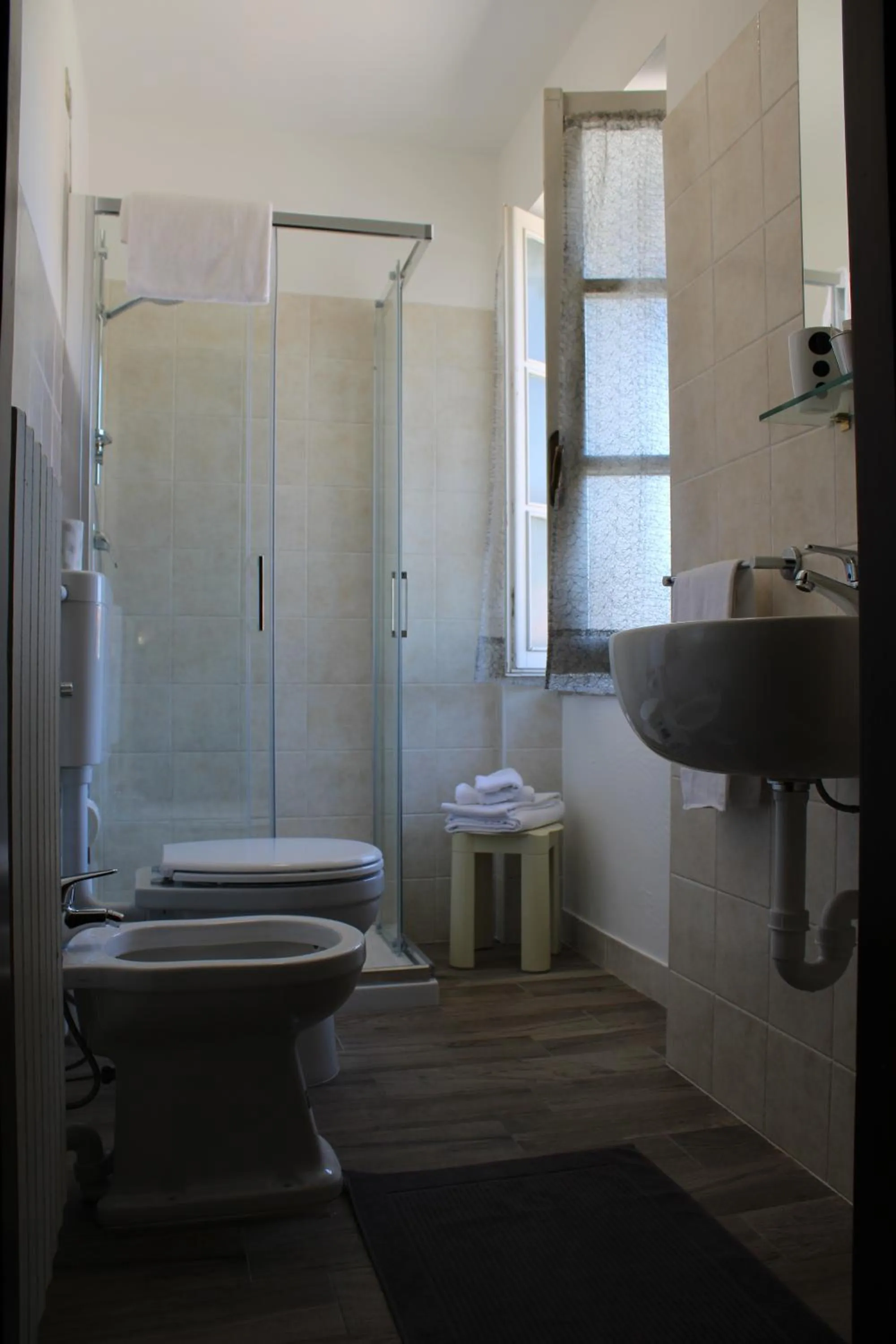 Shower in Hotel Giardini