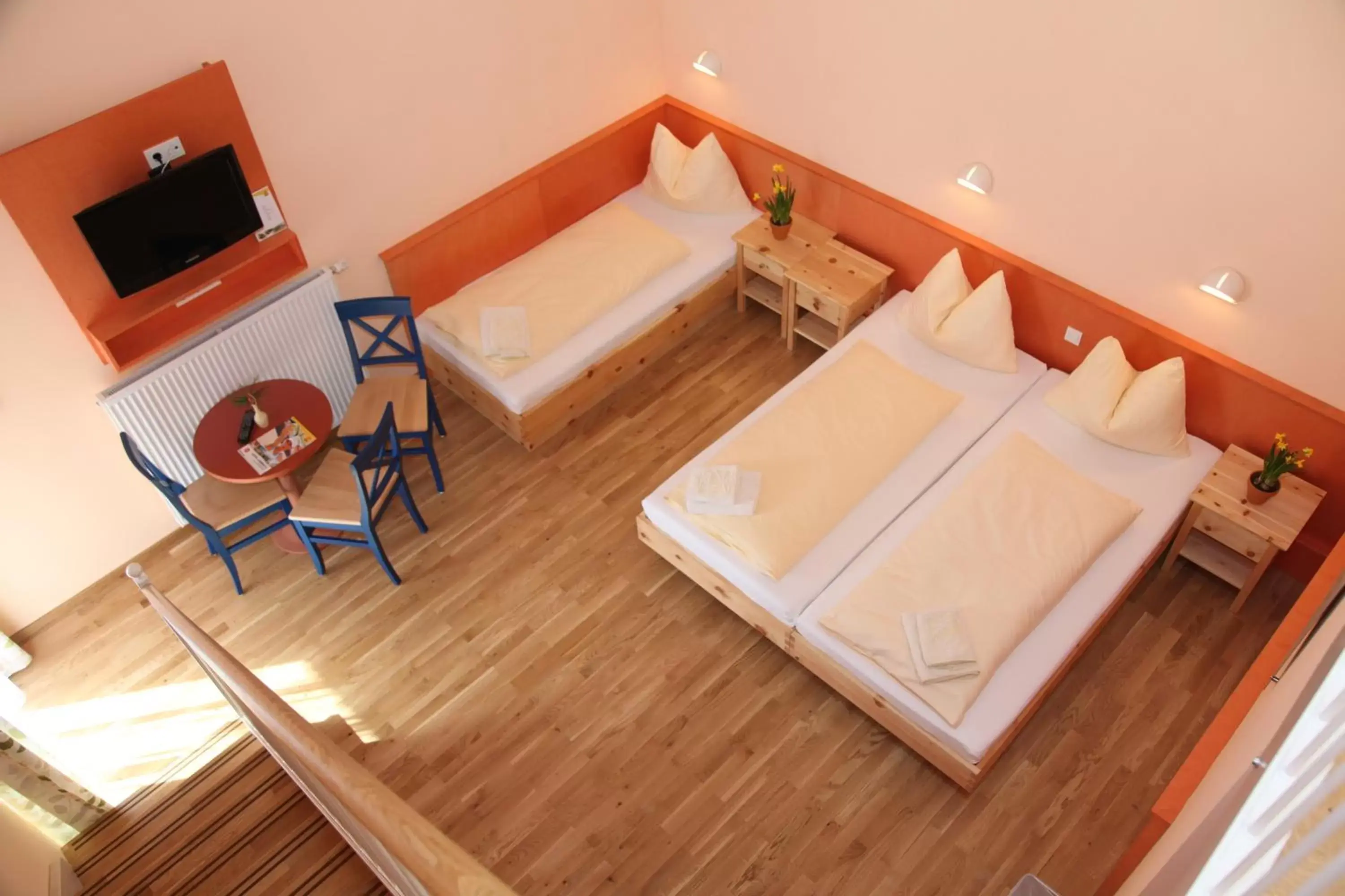 Comfort Quadruple Room in JUFA Hotel Nockberge Comfort Quadruple Room in JUFA Hotel Nockberge