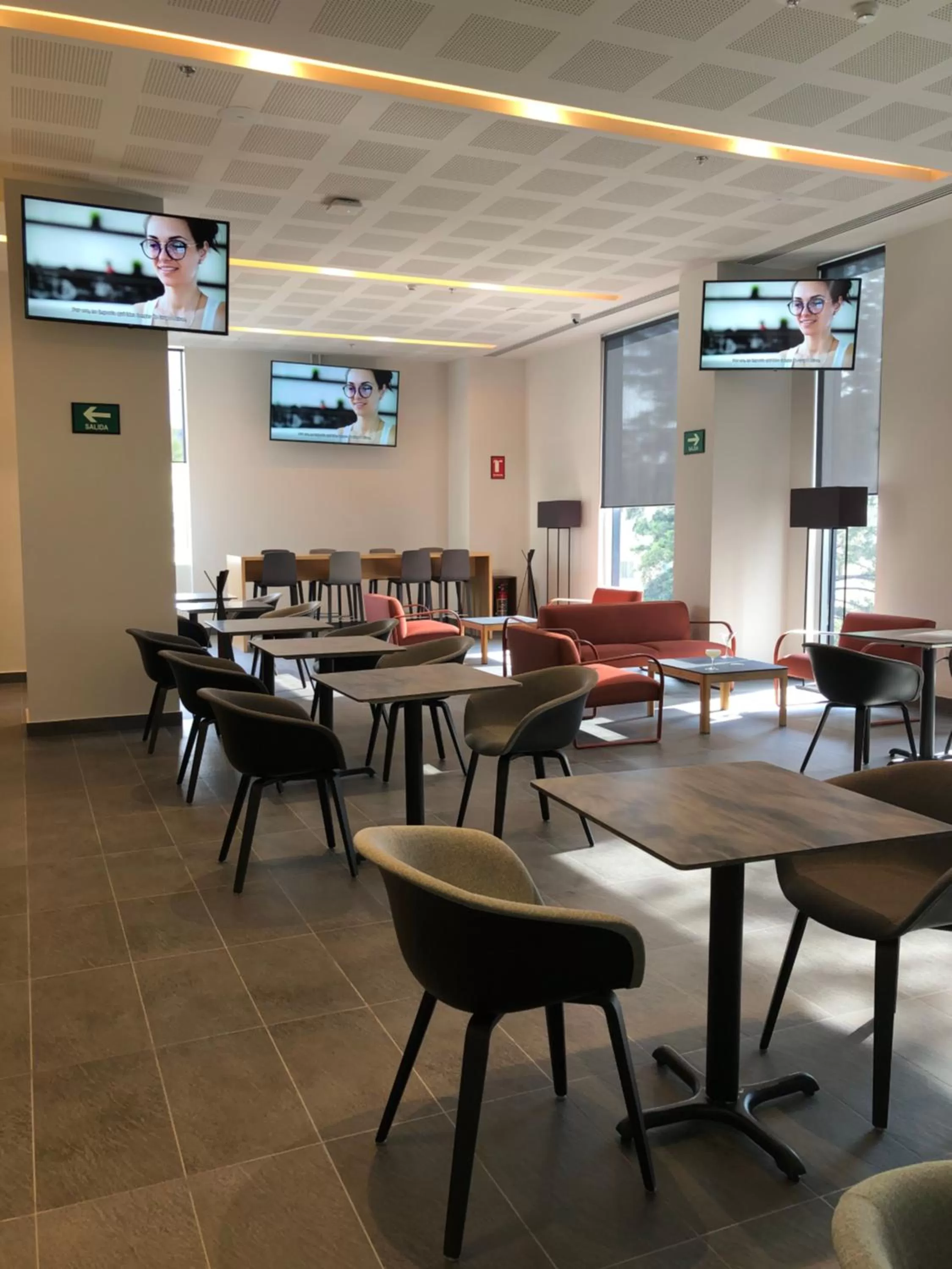 Lounge or bar in Galeria Plaza San Jeronimo