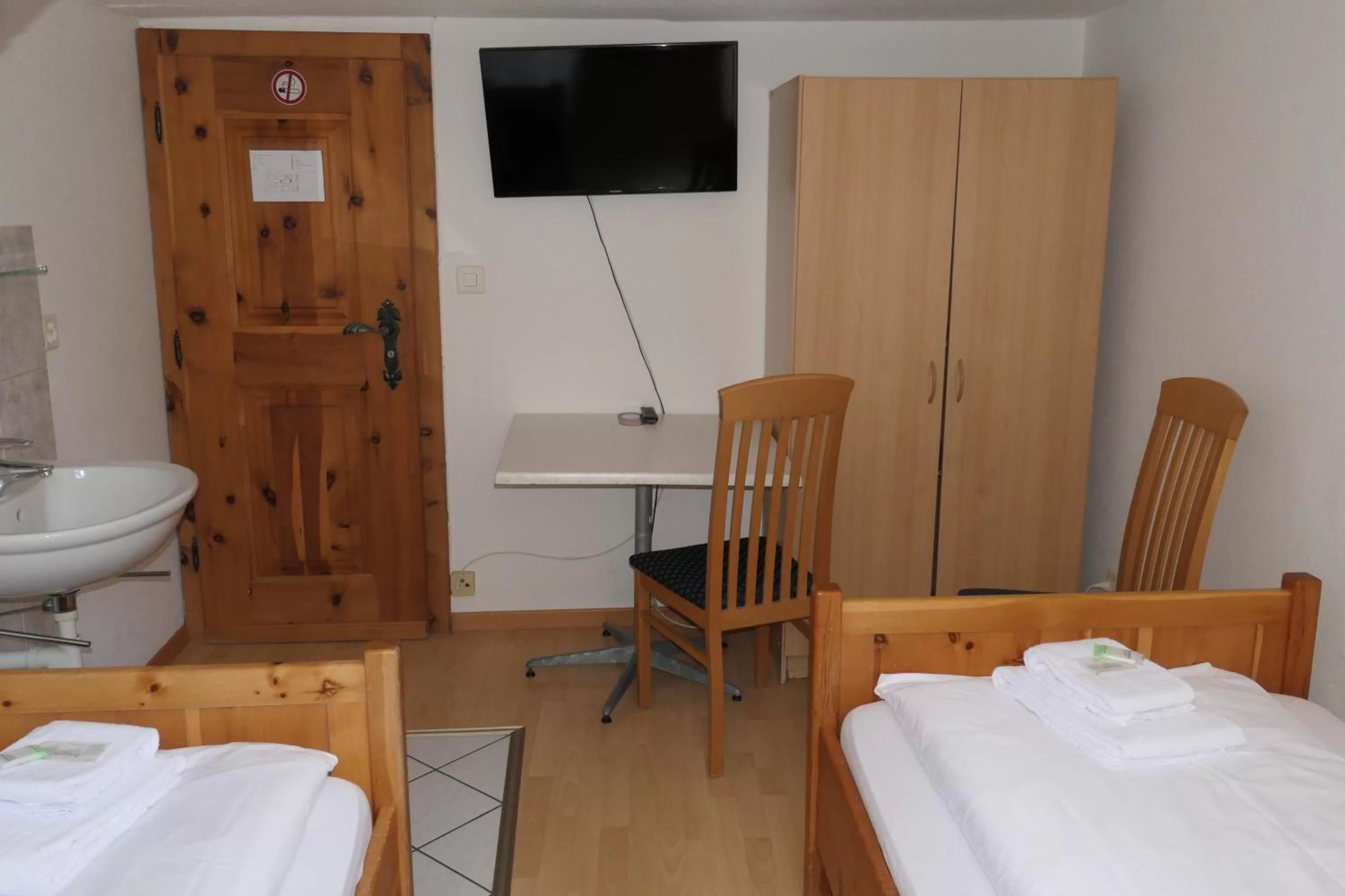 Bedroom, Bed in Hotel Franziskaner