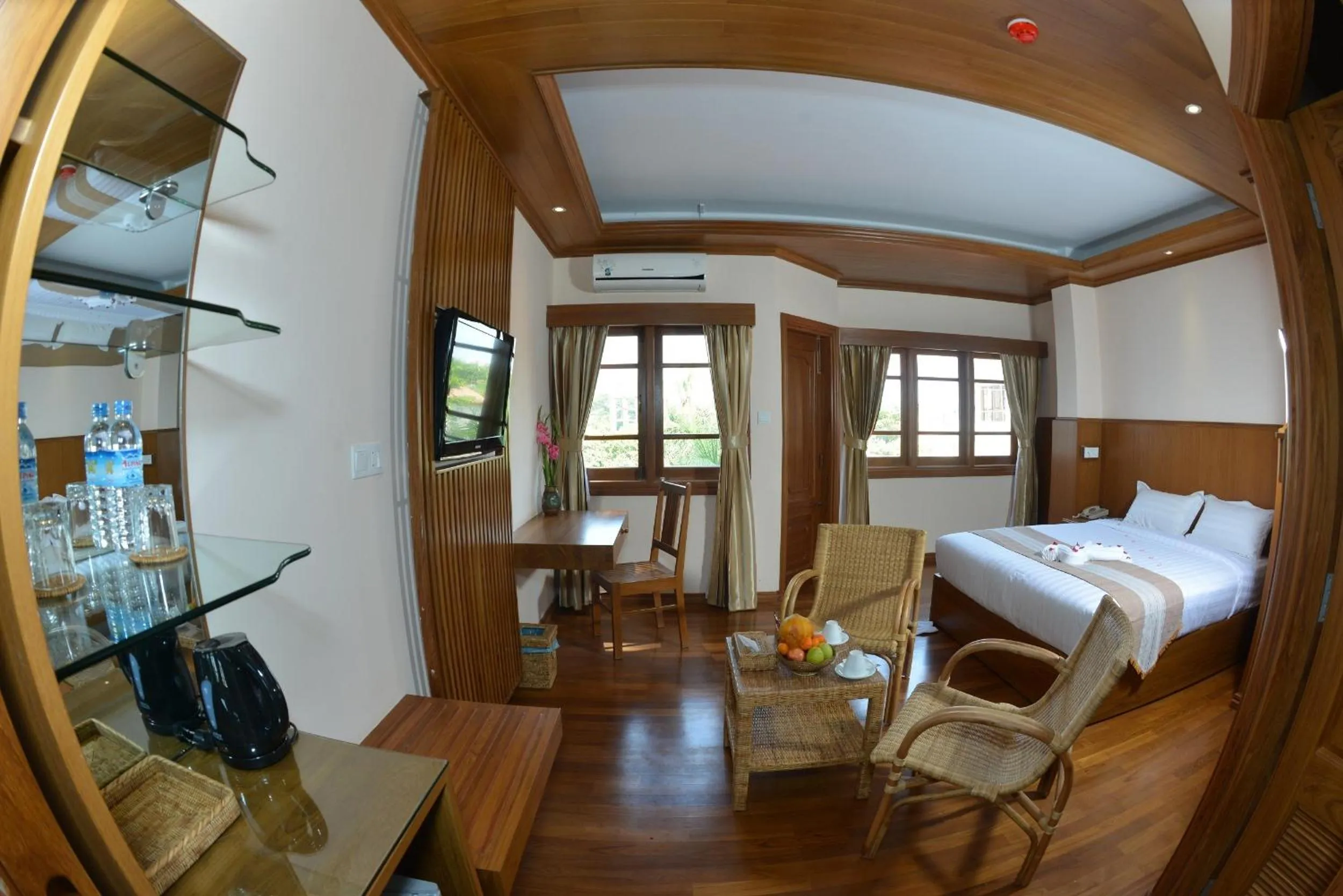 Decorative detail in Hotel Sidney