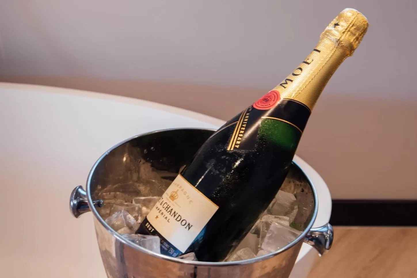 Alcoholic drinks in Harbour Suites Boutique Hotel