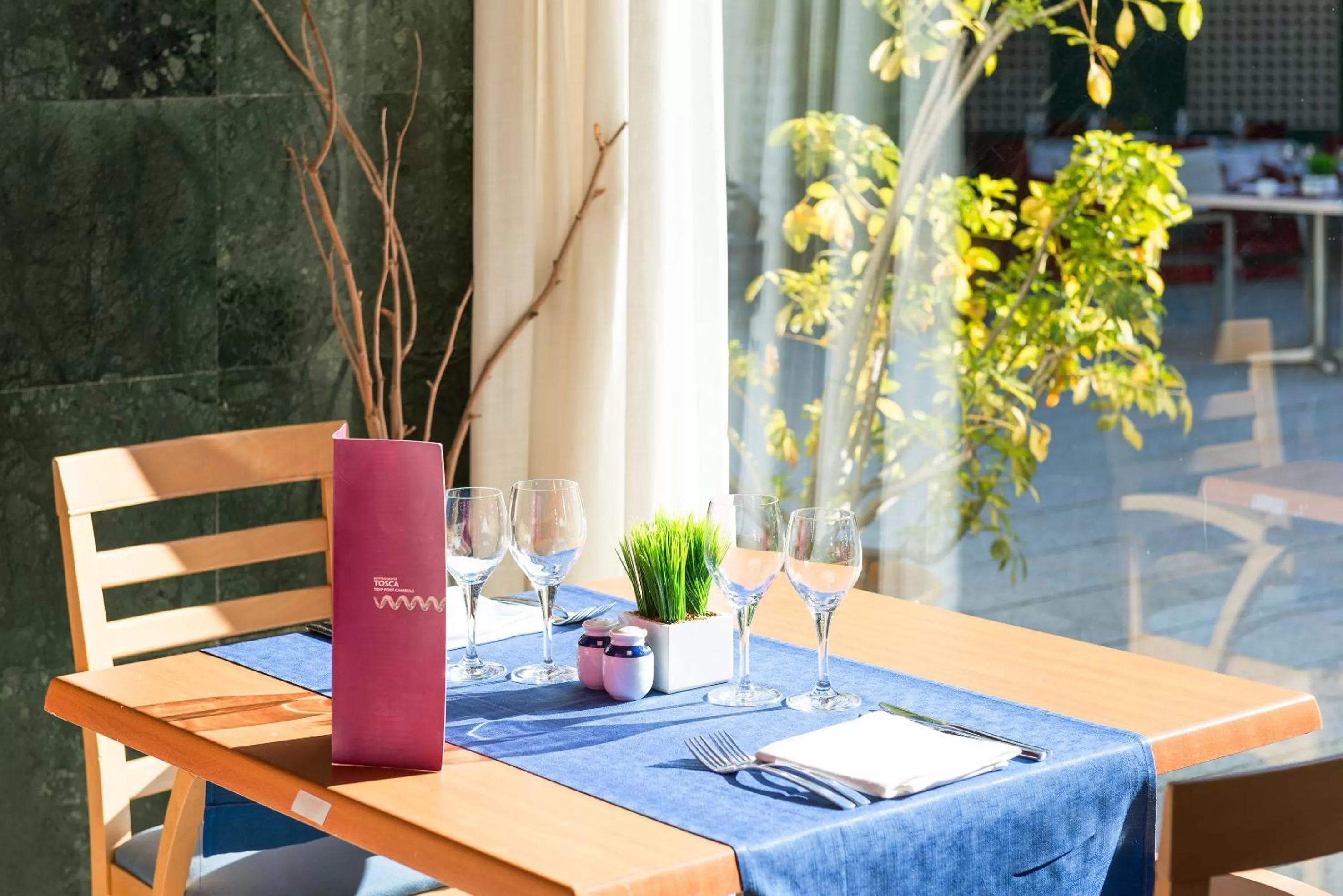 Restaurant/places to eat in Sol Port Cambrils Hotel