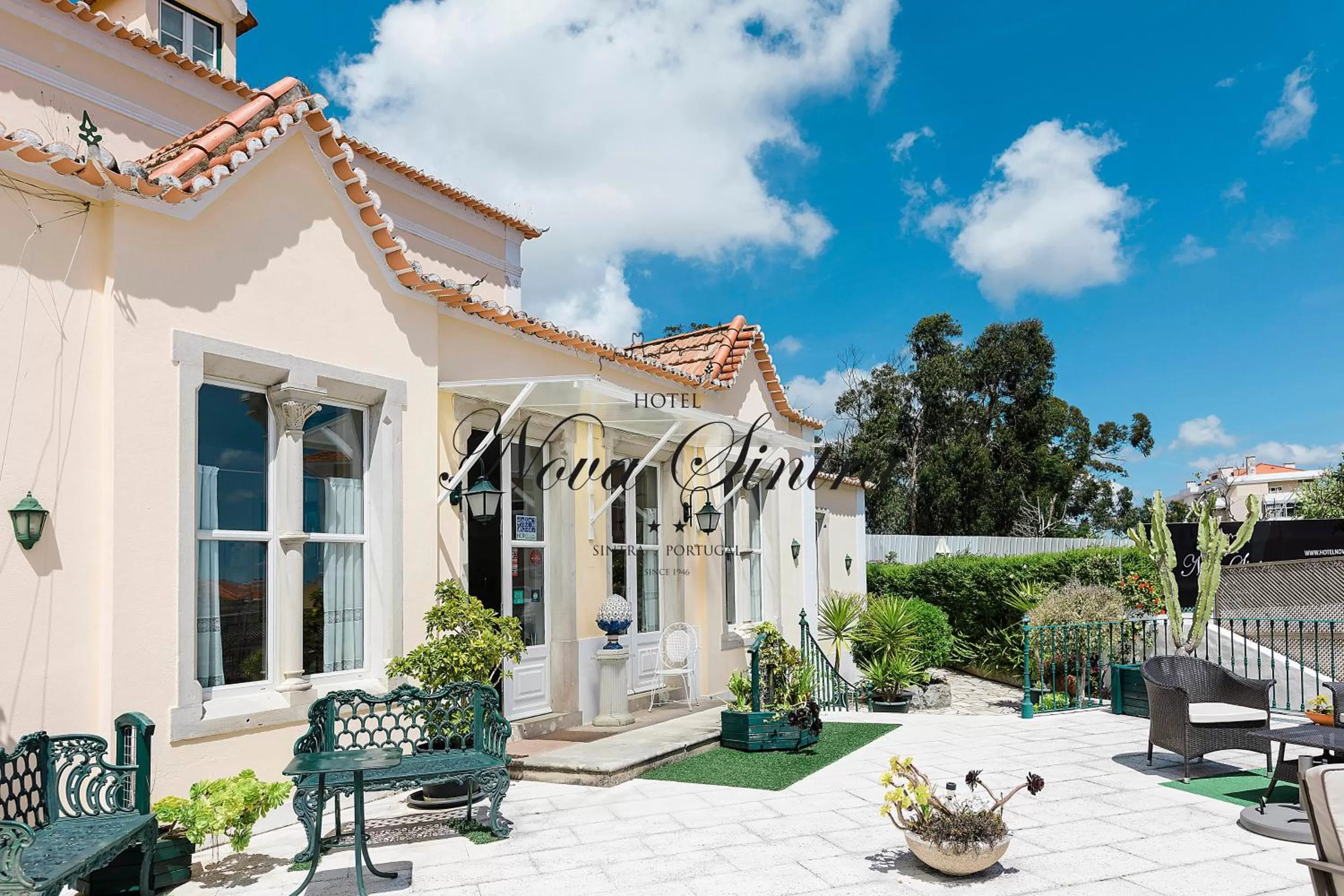 Facade/entrance in Hotel Nova Sintra - Adults only